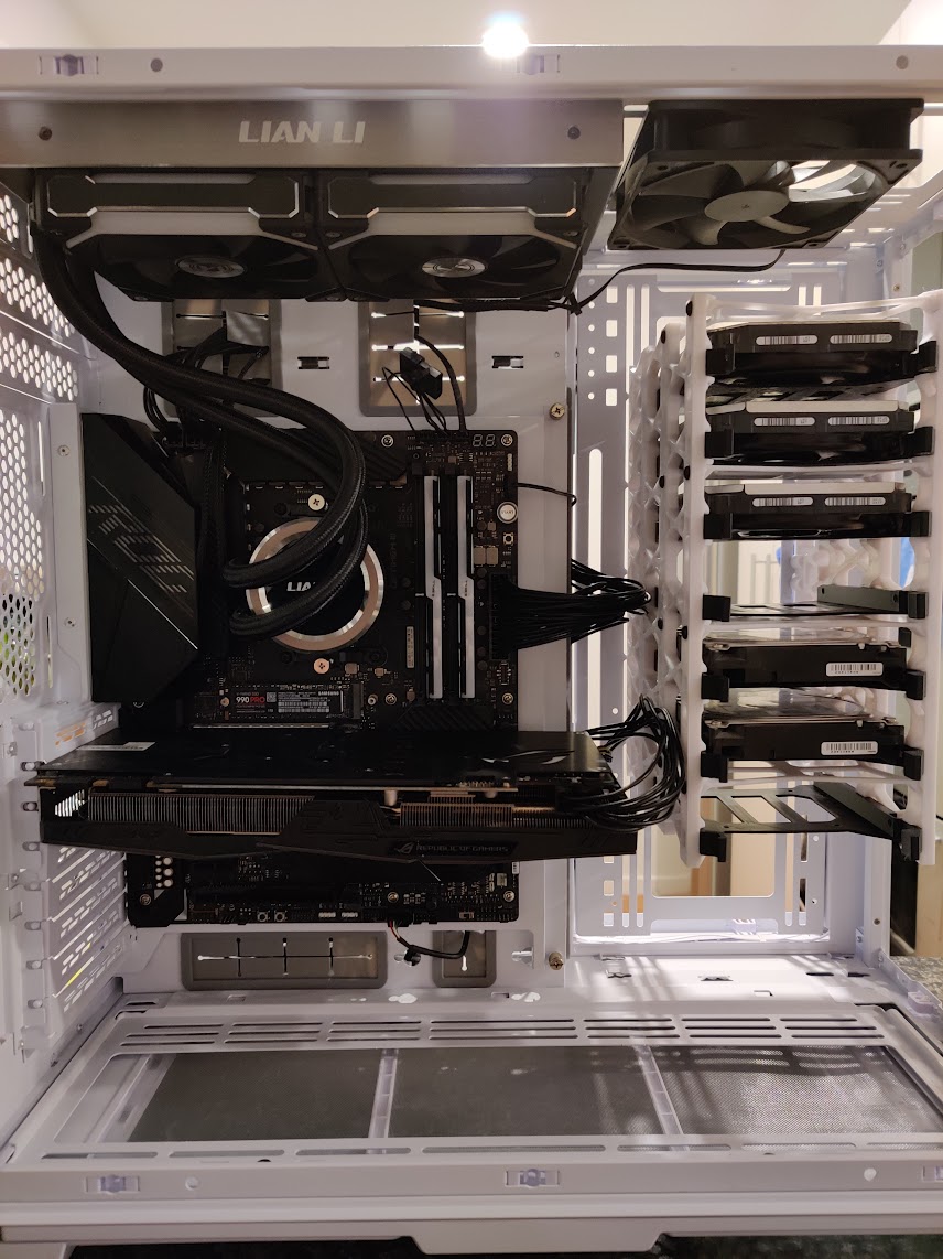 Hard Drive Cages in an AIO Radiator footprint. (w/ modular bay count)