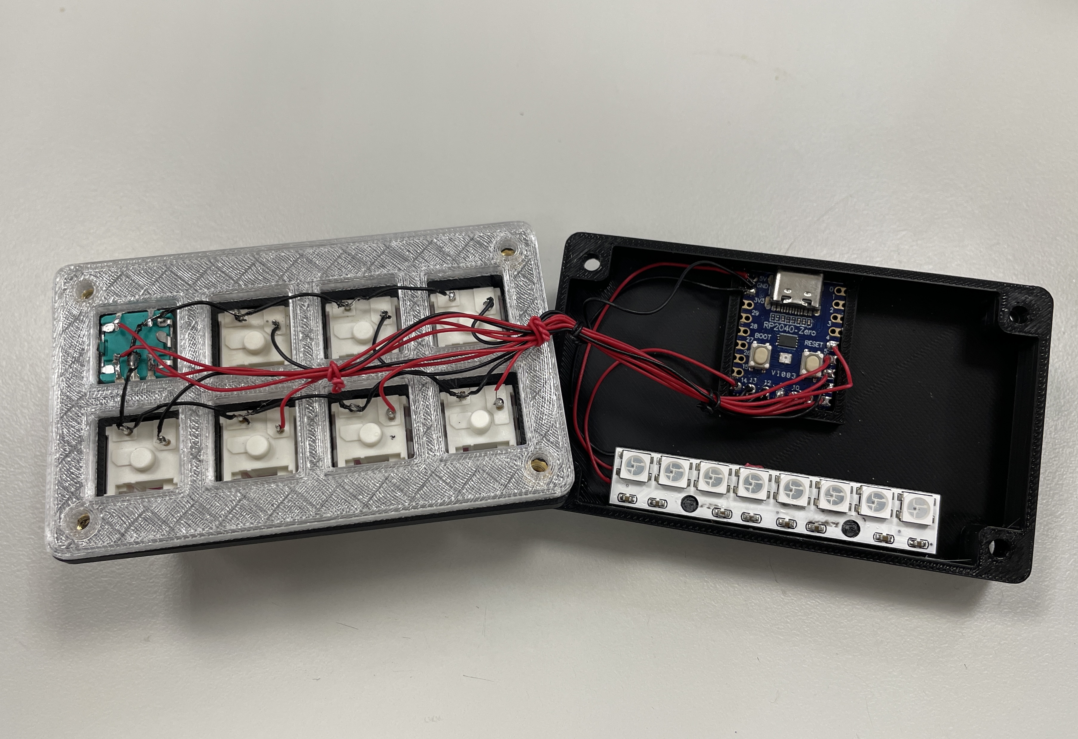 Miniatura 2 do modelo 3D A simple and compact macro keypad