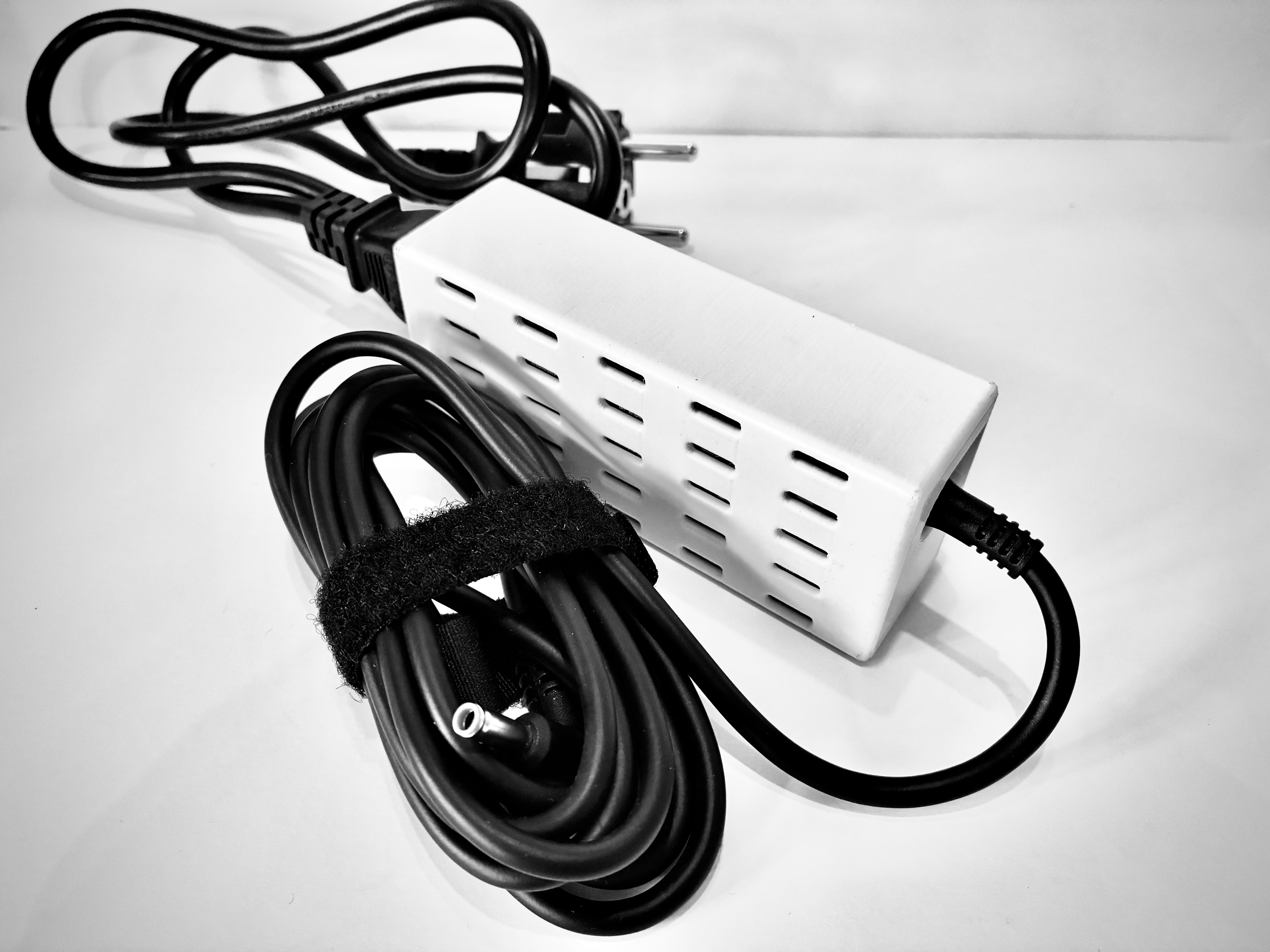 HP laptop power supply 45W (New Version) case