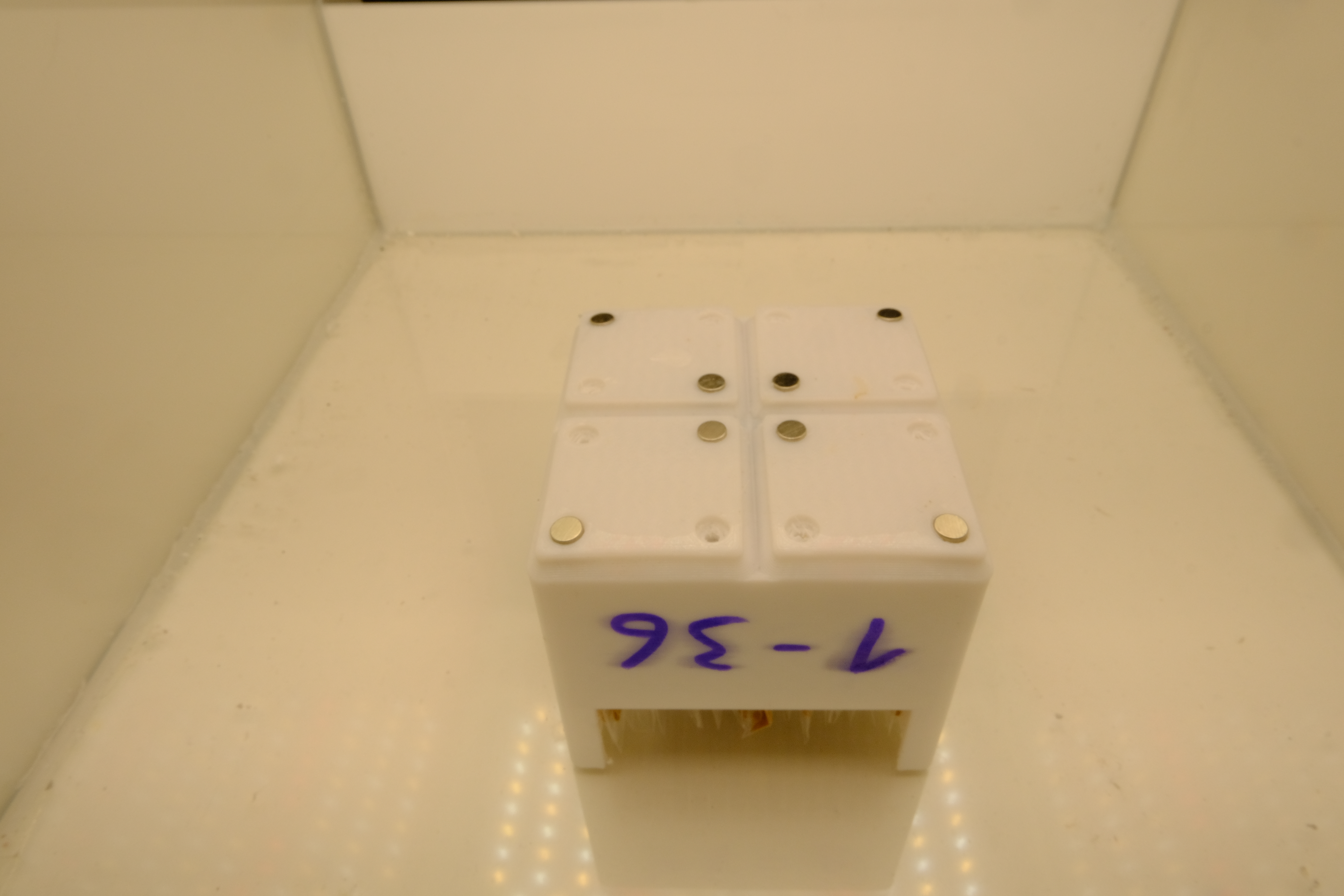 Gridfinity Resistor / Diode holder — miniatura 4