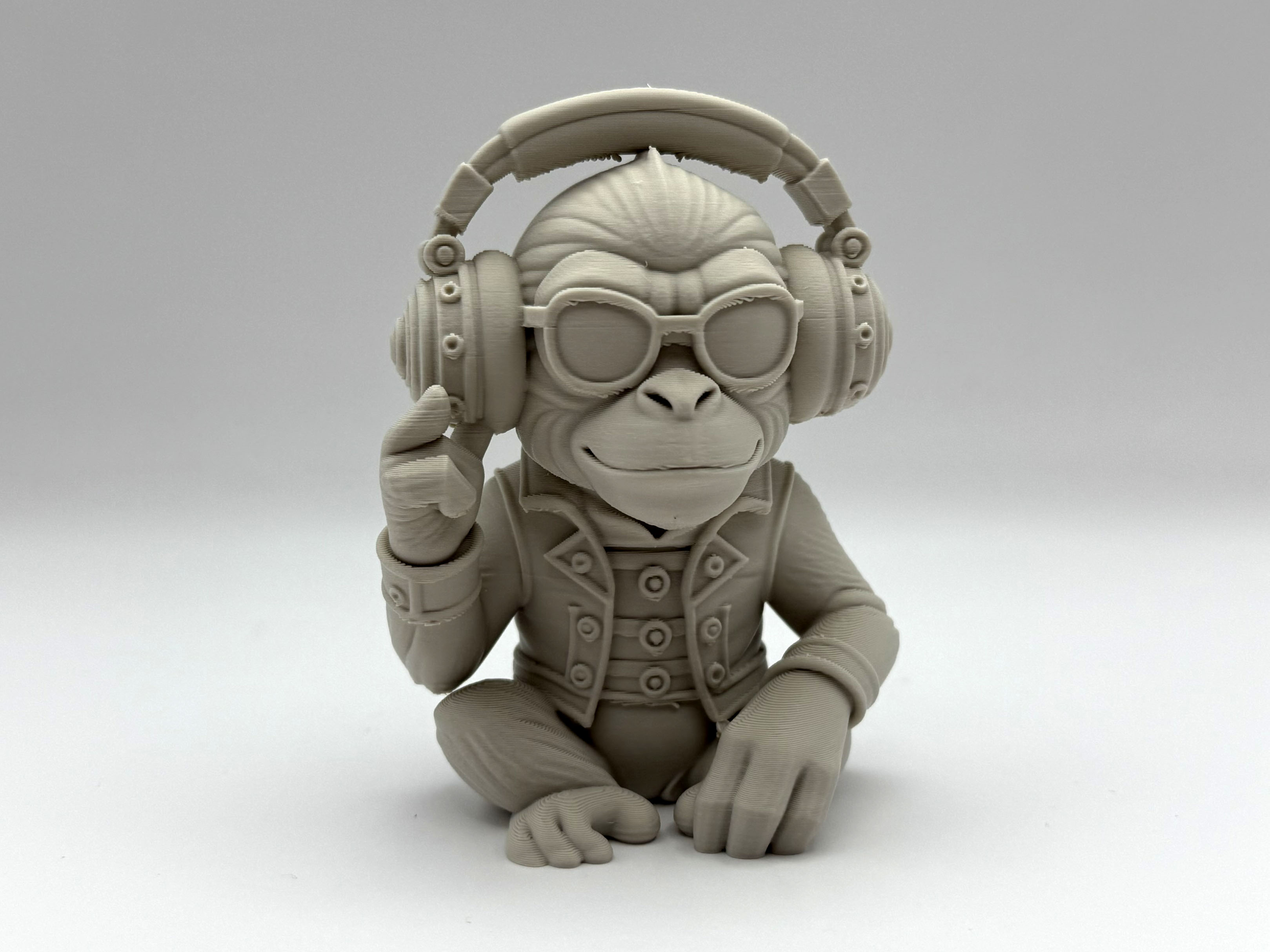 Miniatura 4 do modelo 3D DJ Monkey