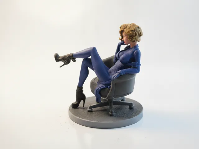 Lady Sat On Office Chair Female Figure 3D Printable