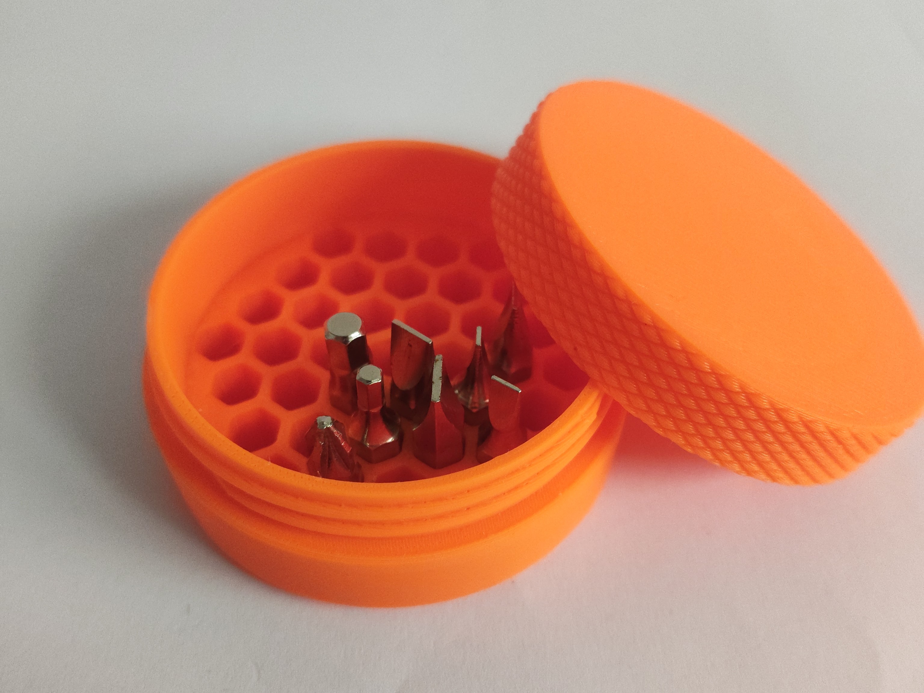 Miniatura 2 do modelo 3D Bit Organizer - Compact Bits Storage