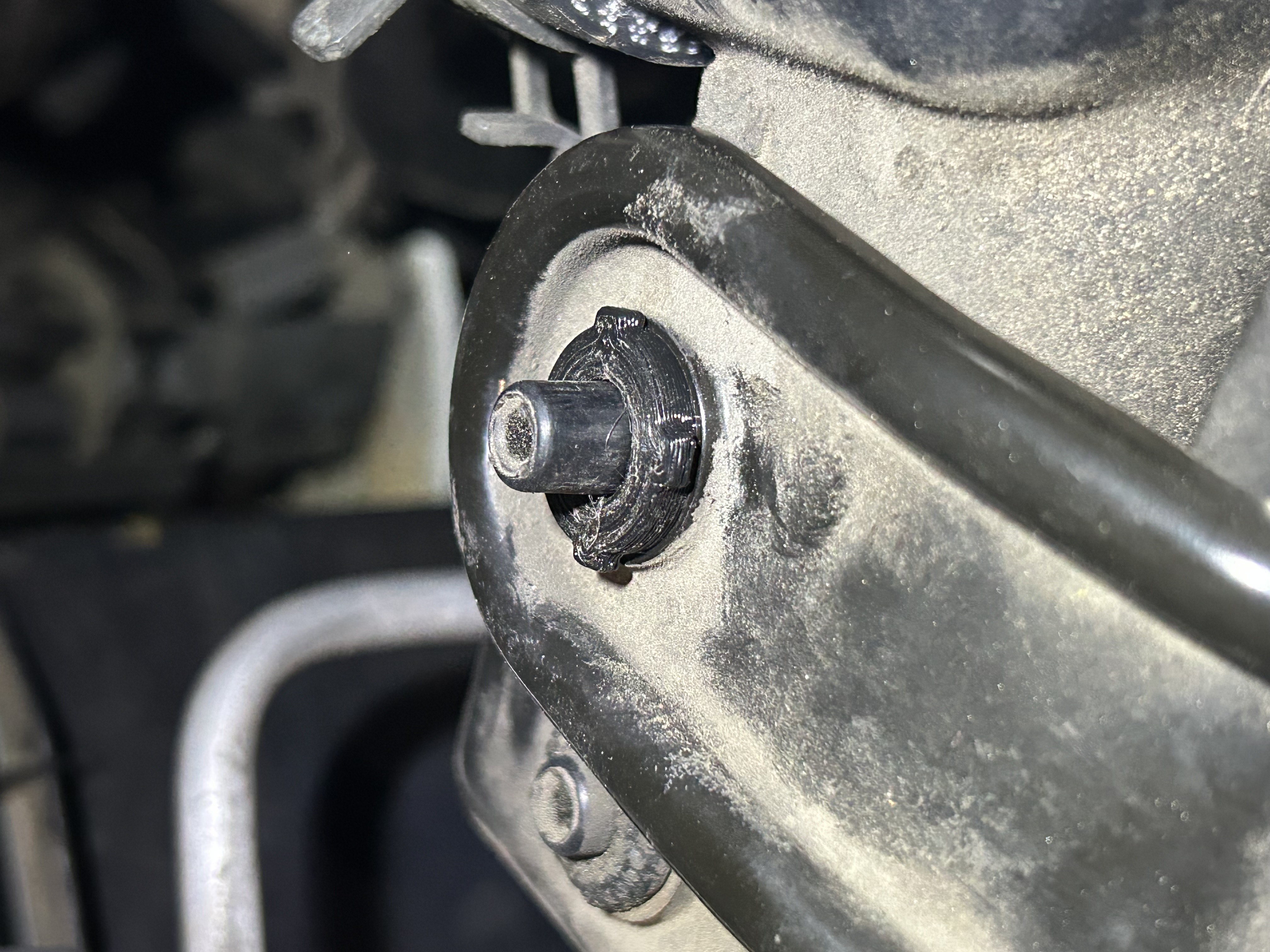 Nissan Frontier Radiator Bushing