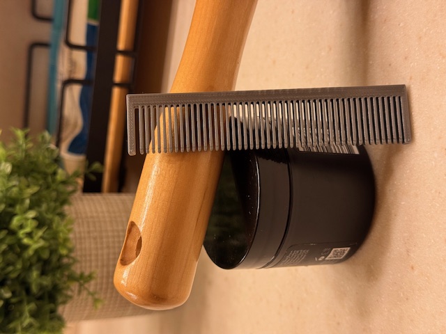HAPPY HAIR COMB!!!!!!!!!!!!!!!!