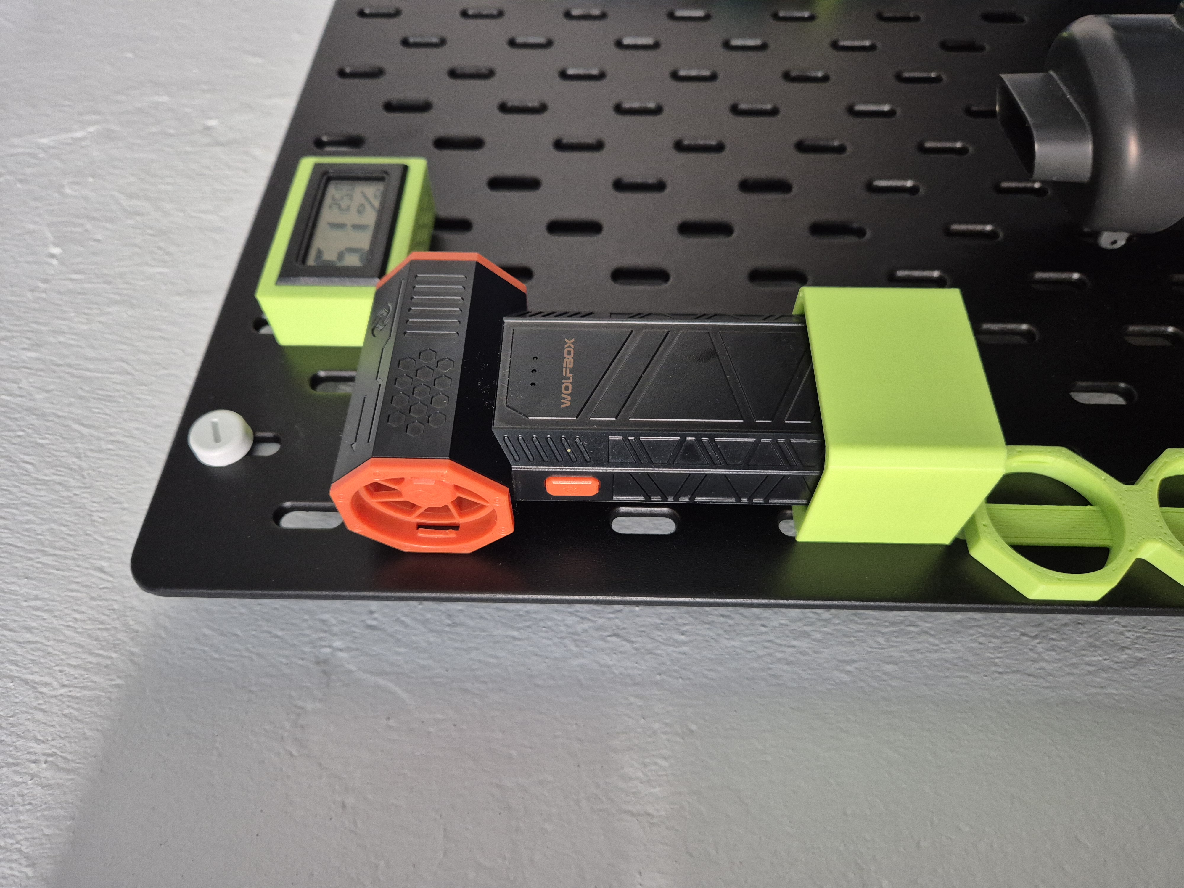 Wolfbox MF50 holder