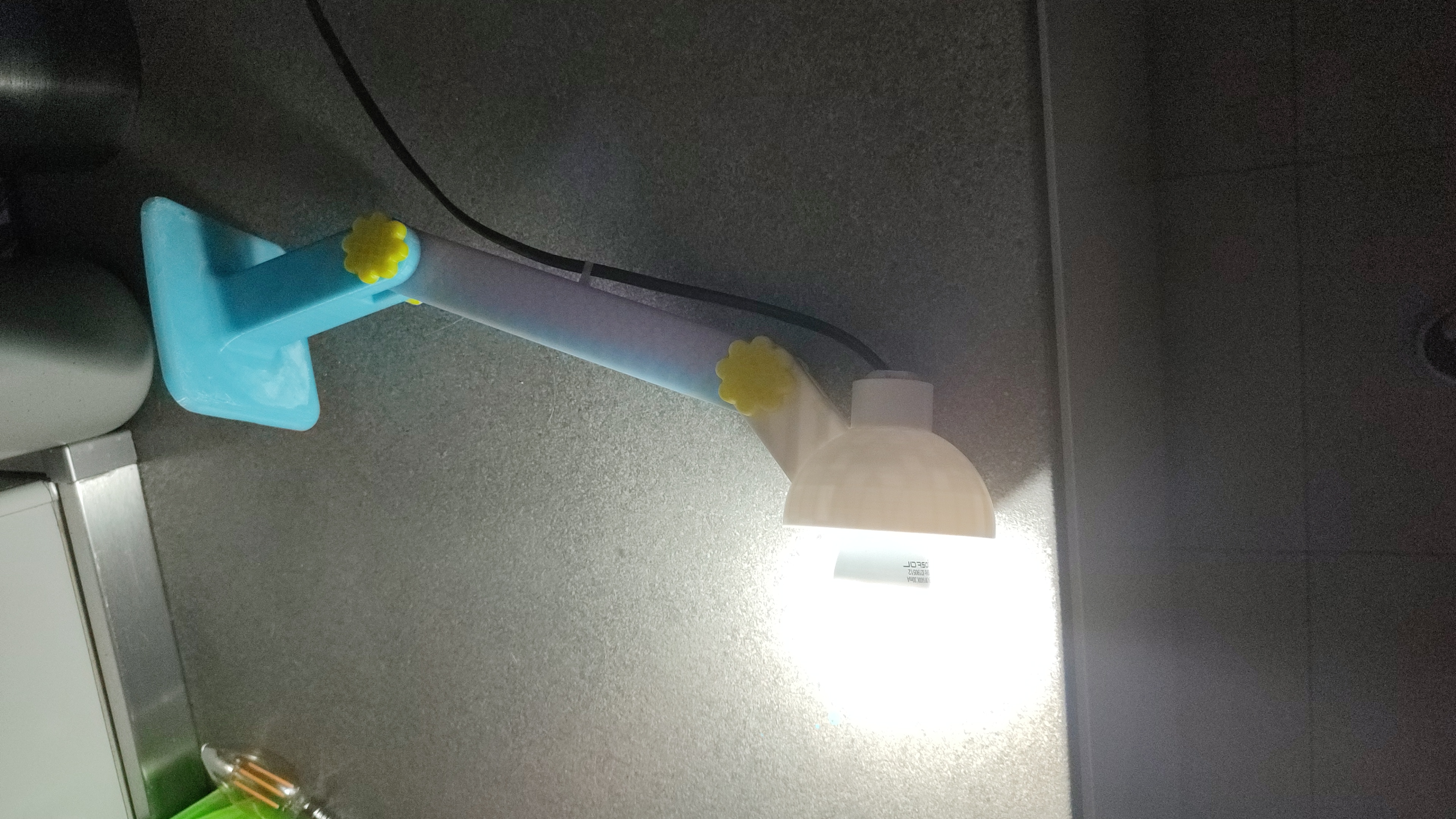Miniatura 3 do modelo 3D Ceiling flexo lamp