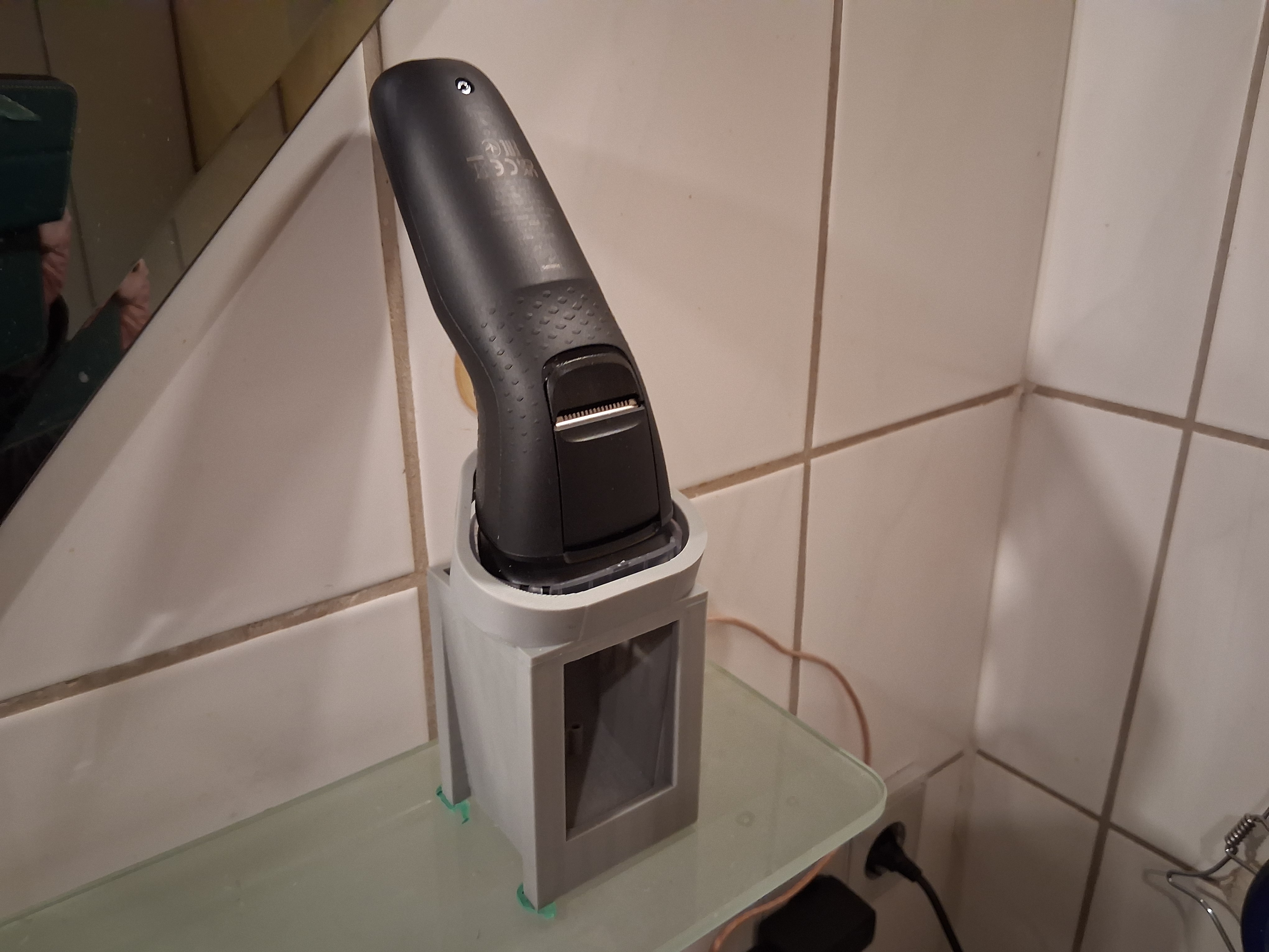 Philips 3000x, Ladestation und Ablage. 2. Version