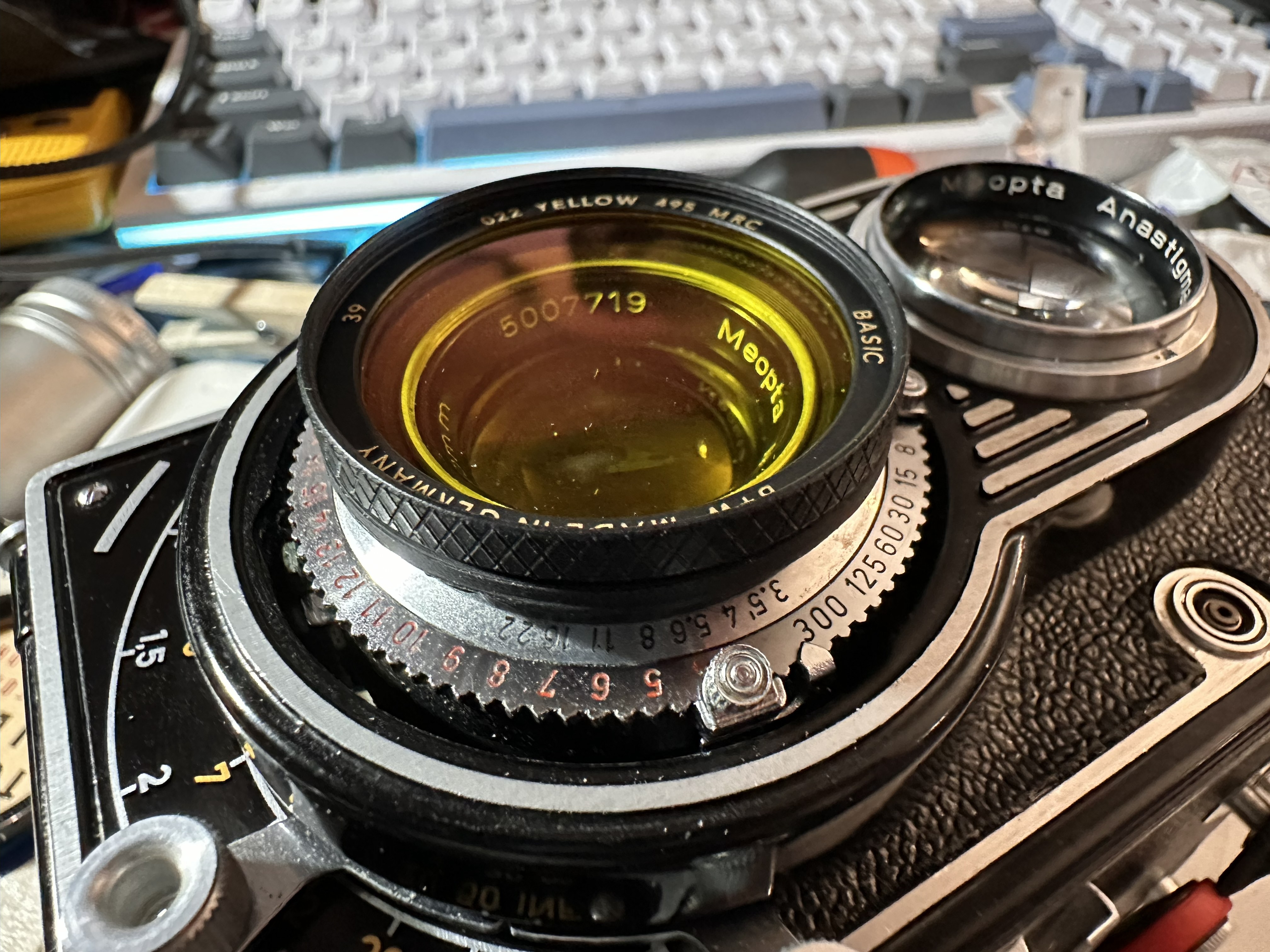 Push on 30mm to 39mm step up filter ring for Meopta Flexaret II III IV V Va (and maybe other cameras)