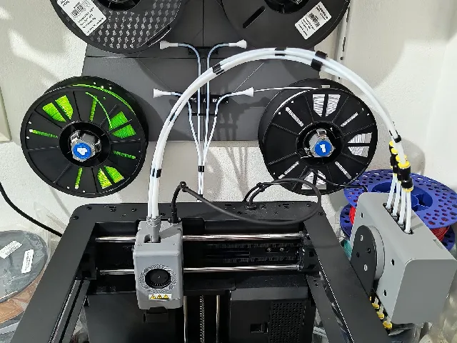 Suporte de parede para filamento AD5X