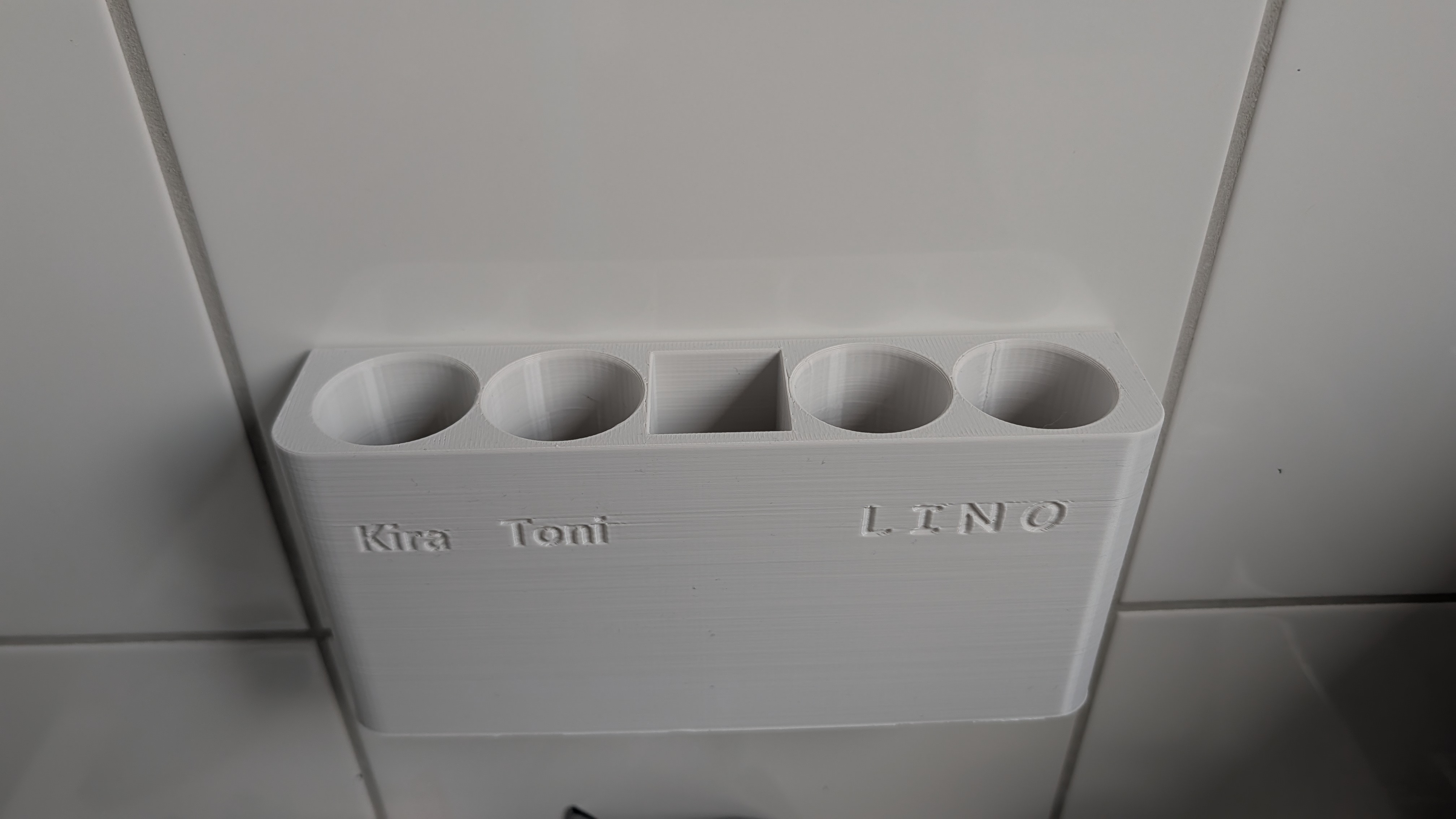 Miniatura 2 do modelo 3D Toothbrush stand / holder