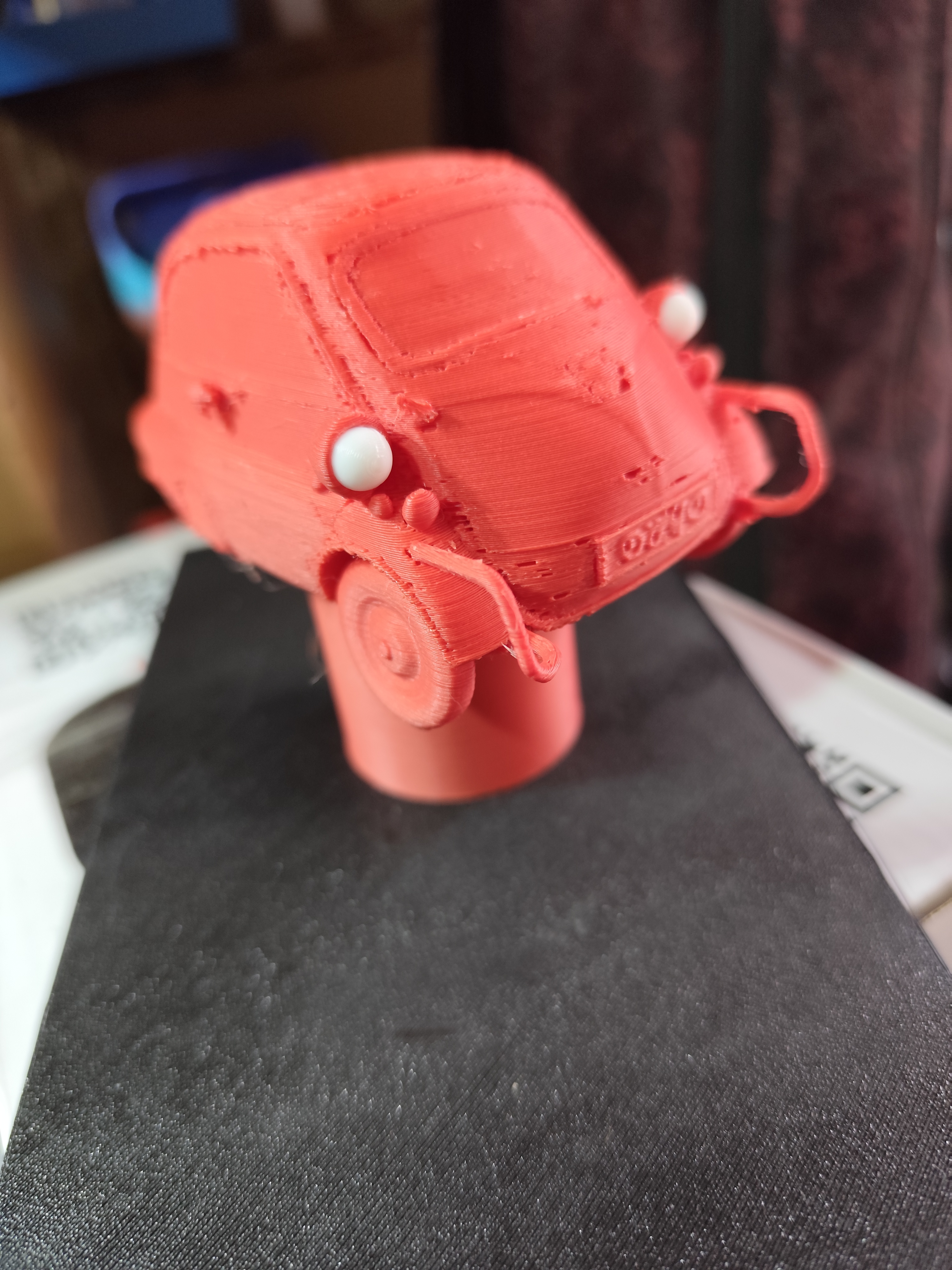 Bubble car toilet roll