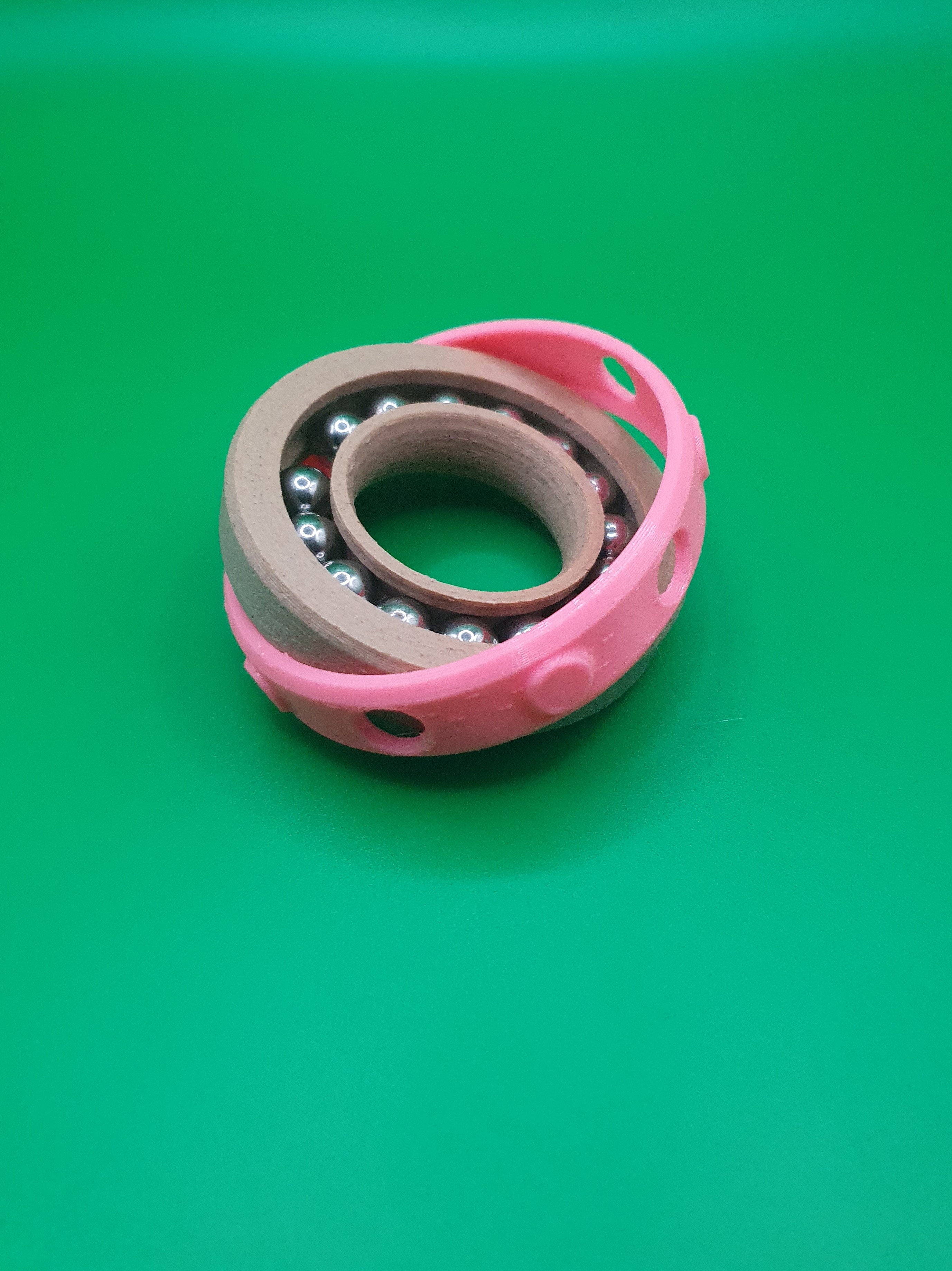 Sensory ball-bearing toy with patterned roller 3D model by MRV