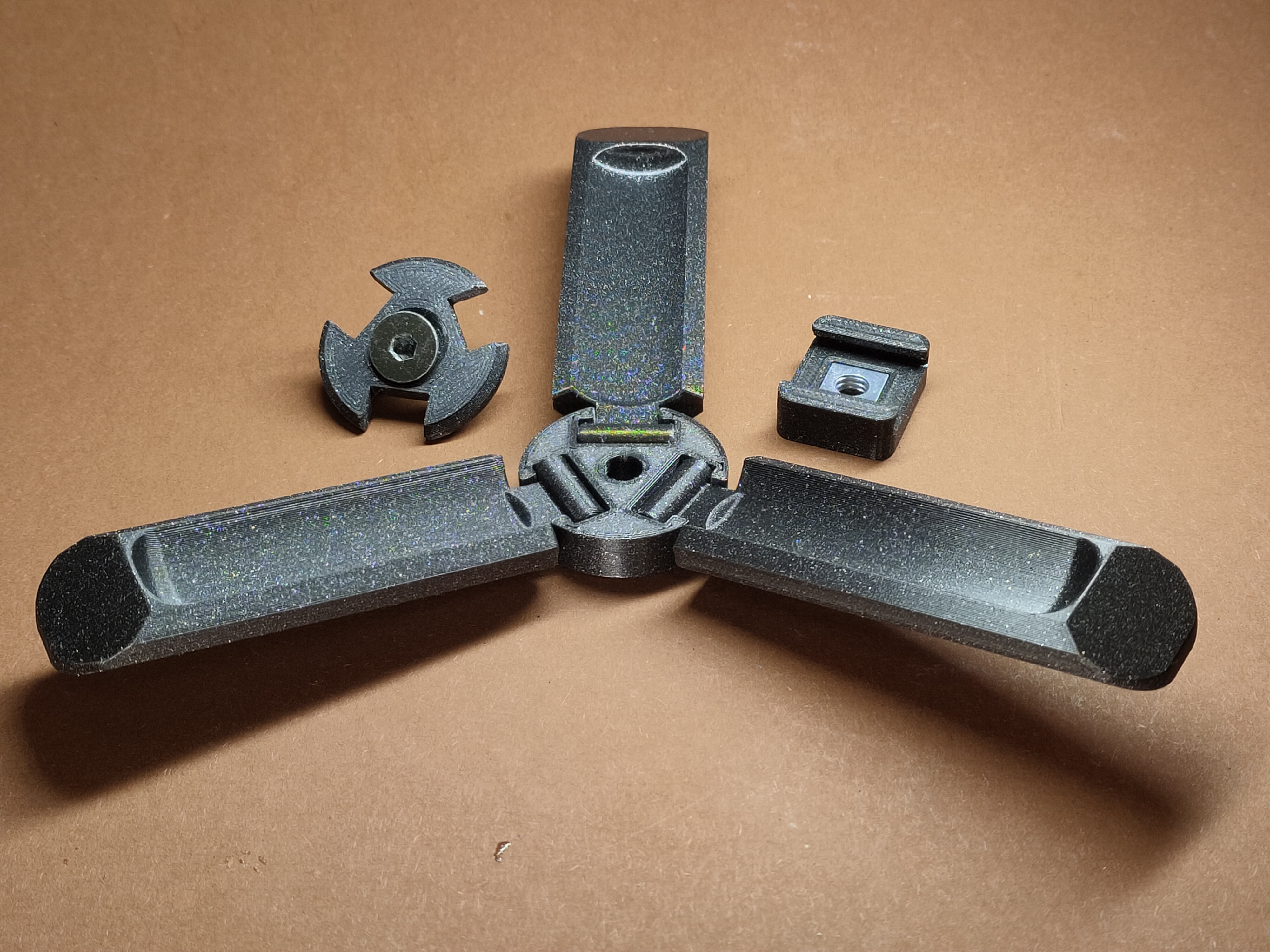 Miniatura 4 do modelo 3D Mini Tripod