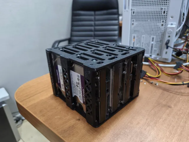 4 HDD Rack / Caddy / Holder for PC
