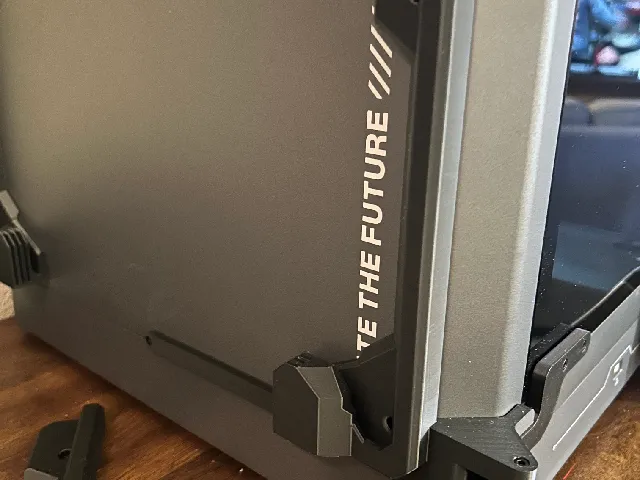 Centauri Carbon Hinge and Glass Holder Combined