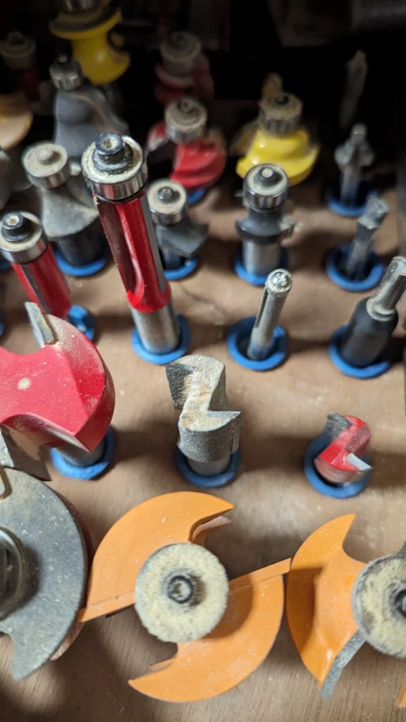 1/4 and 1/2" Router Bit Holder Sleeve