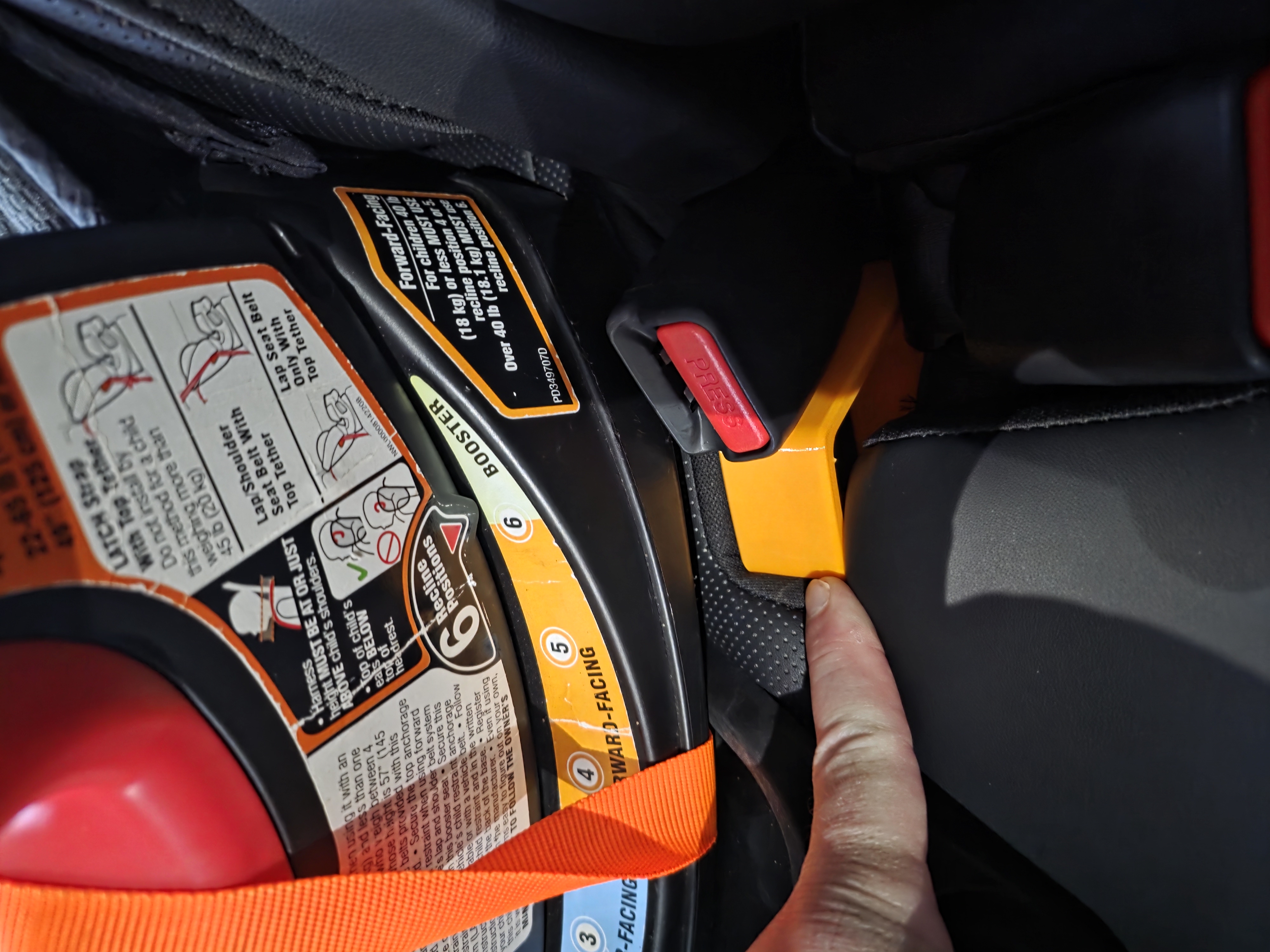 Ioniq 5 seatbelt buckle wedge