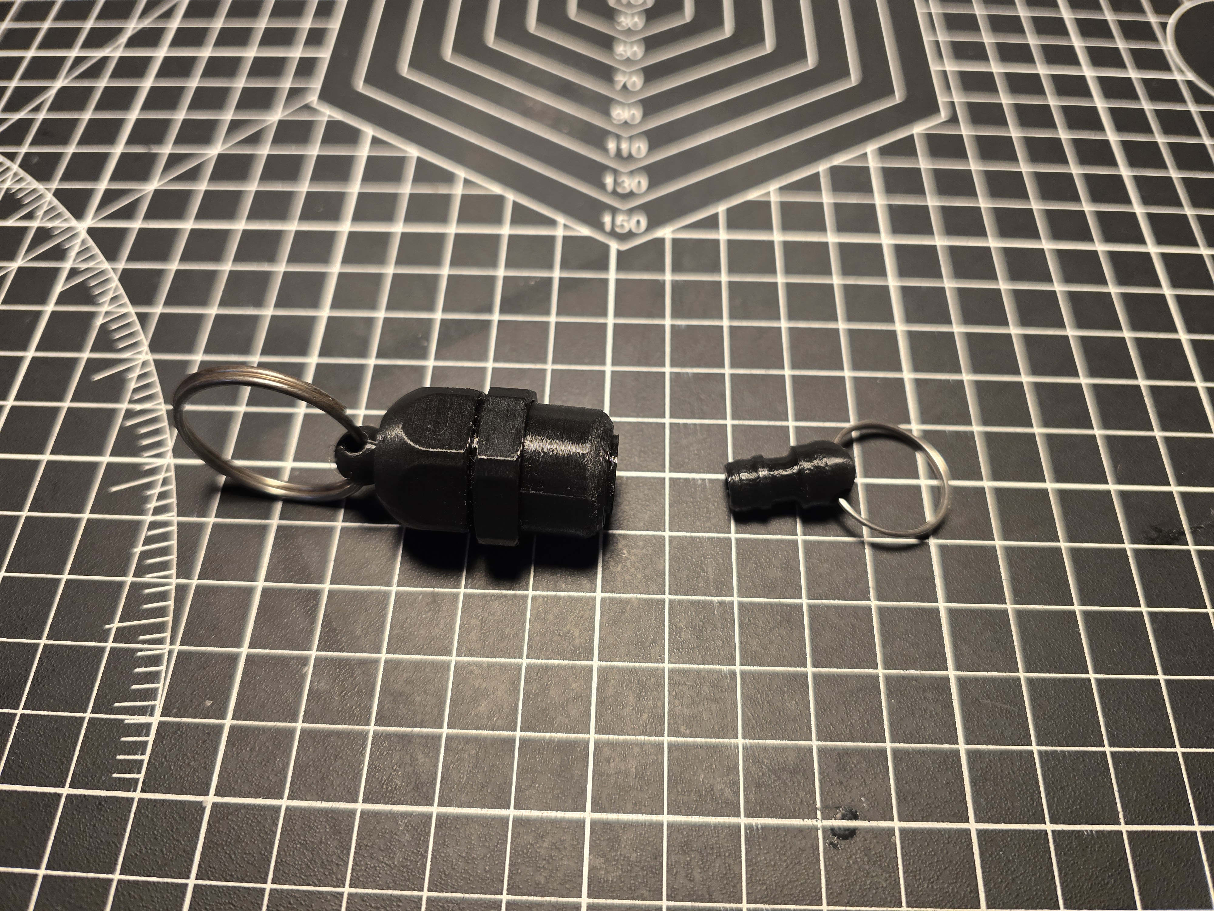 Hose quick connect keychain — thumbnail 2