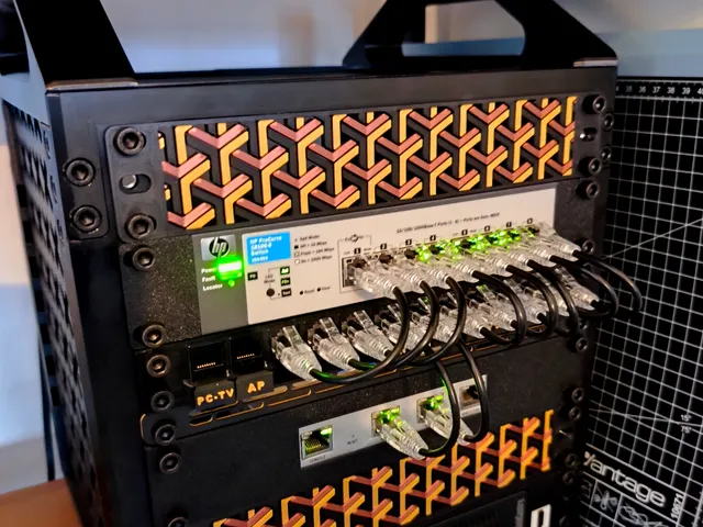 HP Procurve 1810G-8 10 inch rack mount