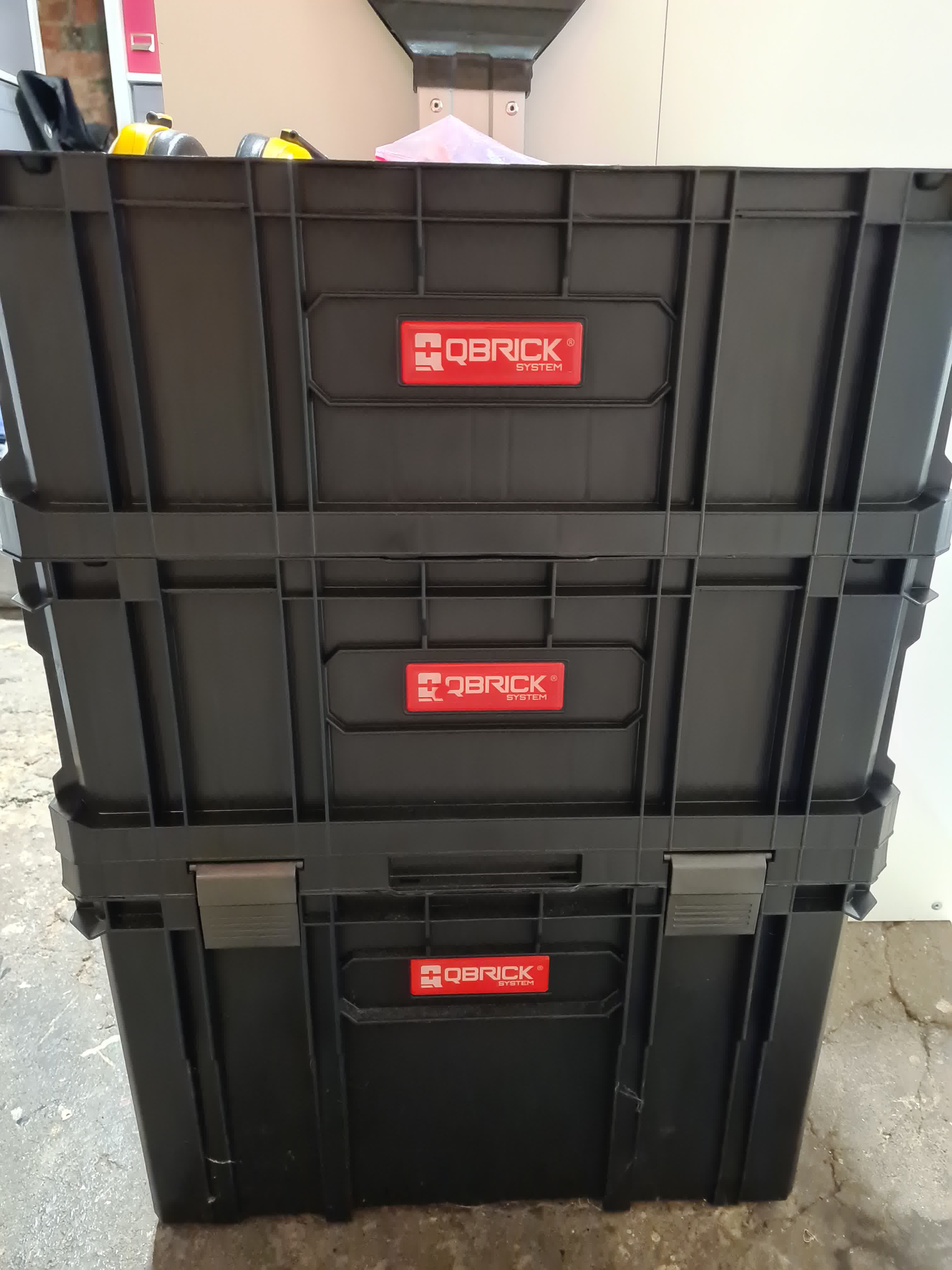 QBRICK SYSTEM 2 FRONT SIGNS