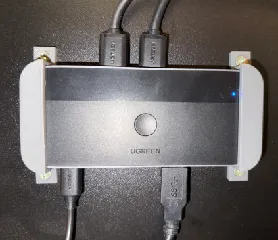 UGREEN USB 3.0 Switch Desk Mount