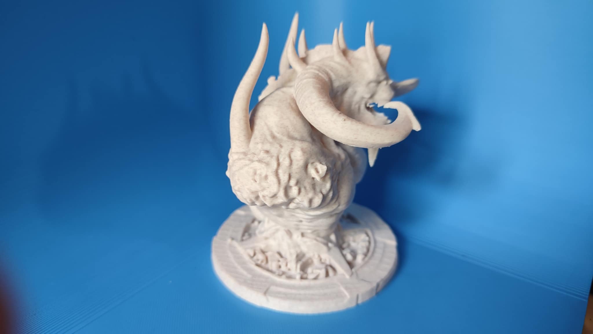 Diablo Statue — miniatura 3