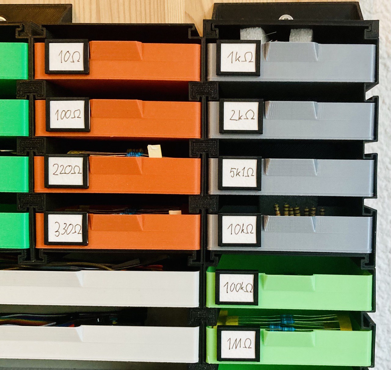 Snap-On Slide-In Label Clip for Fast-Printing Modular Drawer