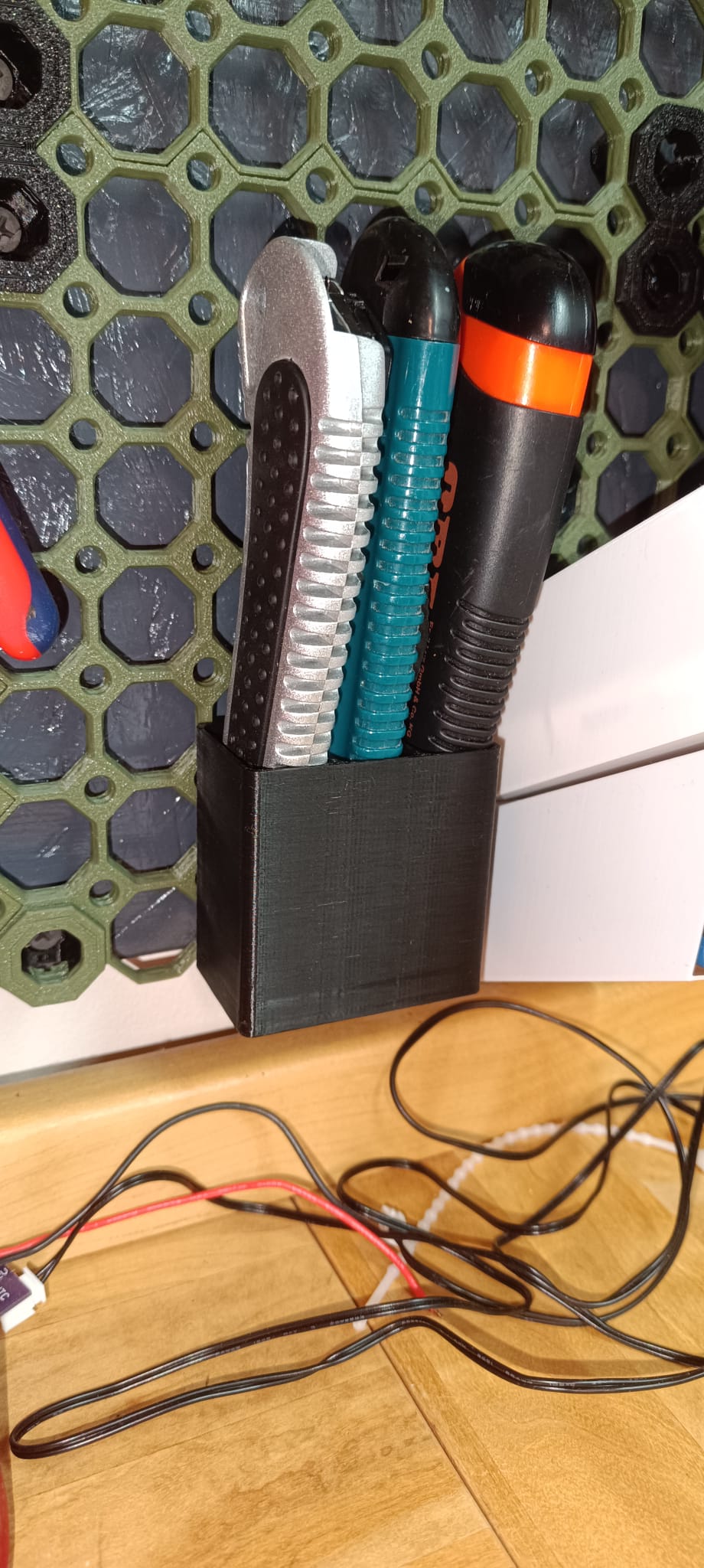Utility Knife Holder for Multiboard