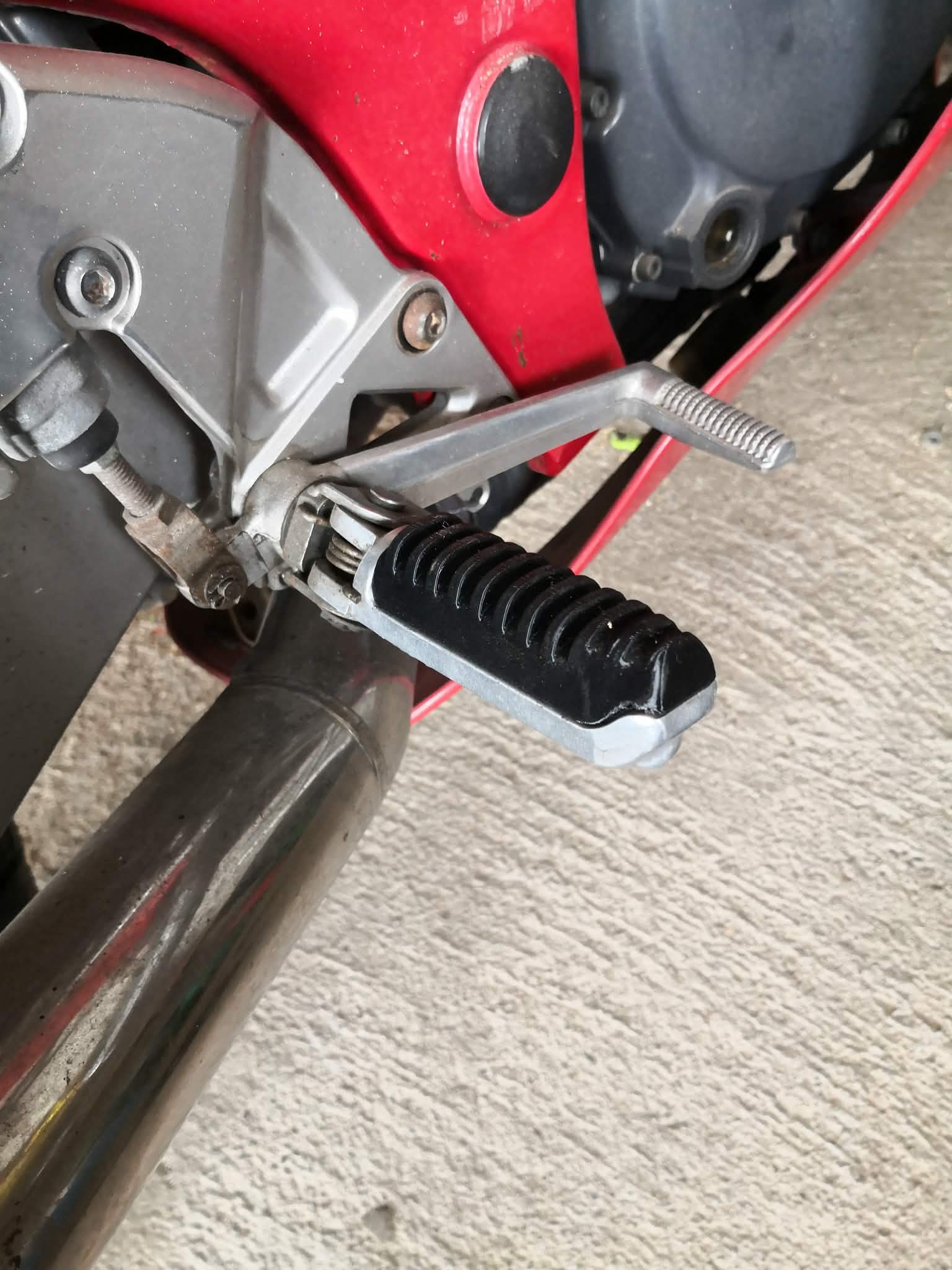 Suzuki RF600 foot peg 3D model