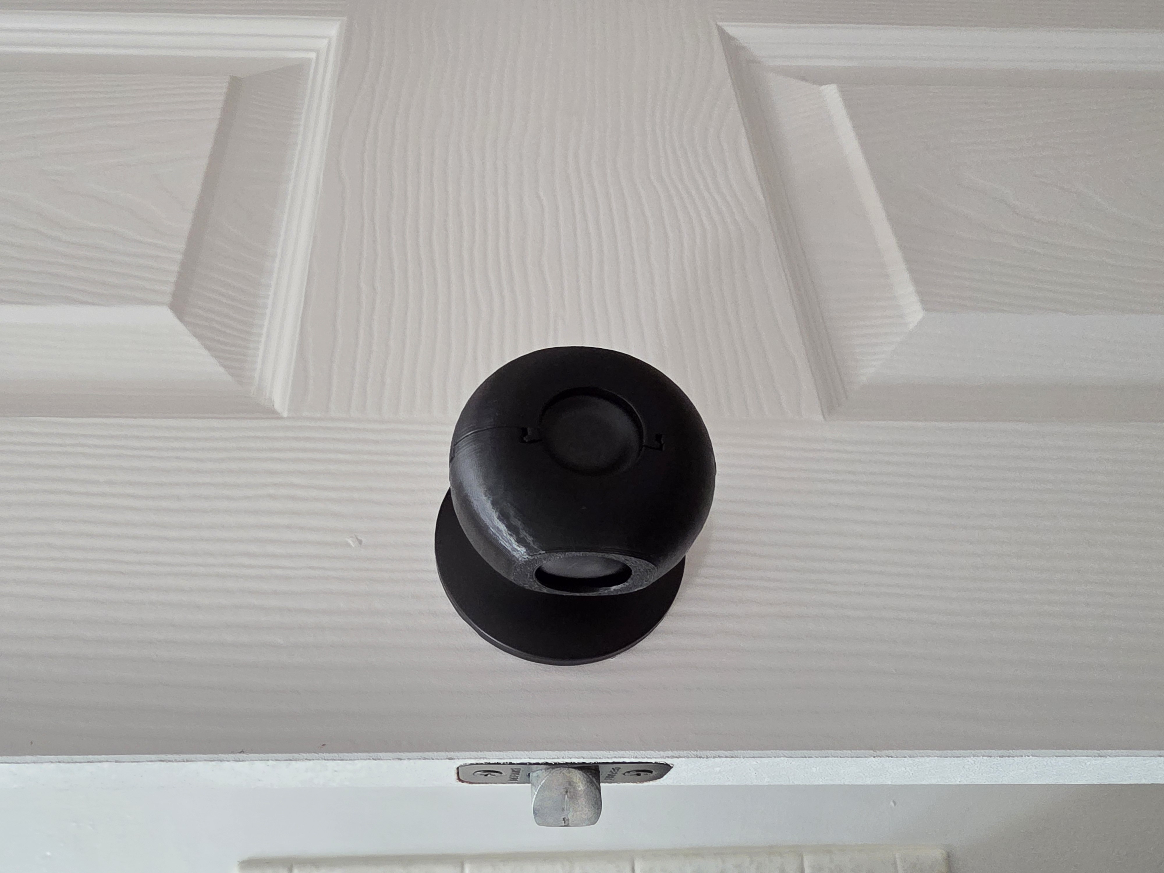 Door Knob Safety Cover – Stops Turning Defiant knobs