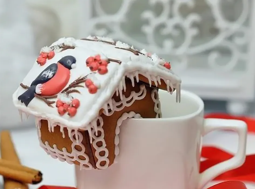 Gingerbread cup house cutting kit