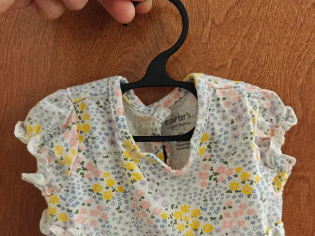 Baby Clothes Hanger (Large Hook)