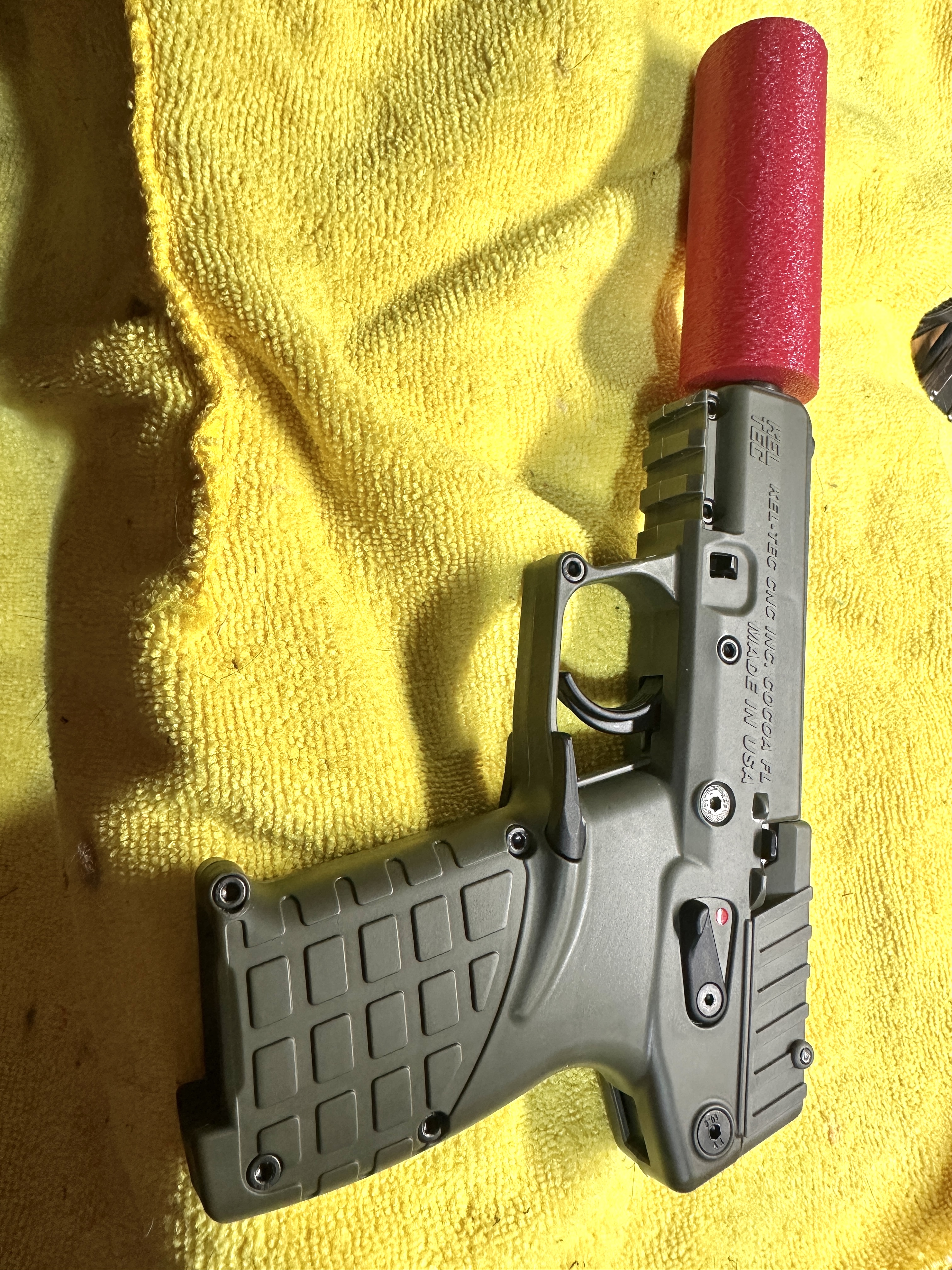Kel-Tec P17 Empty Can (Black - Red) .22LR