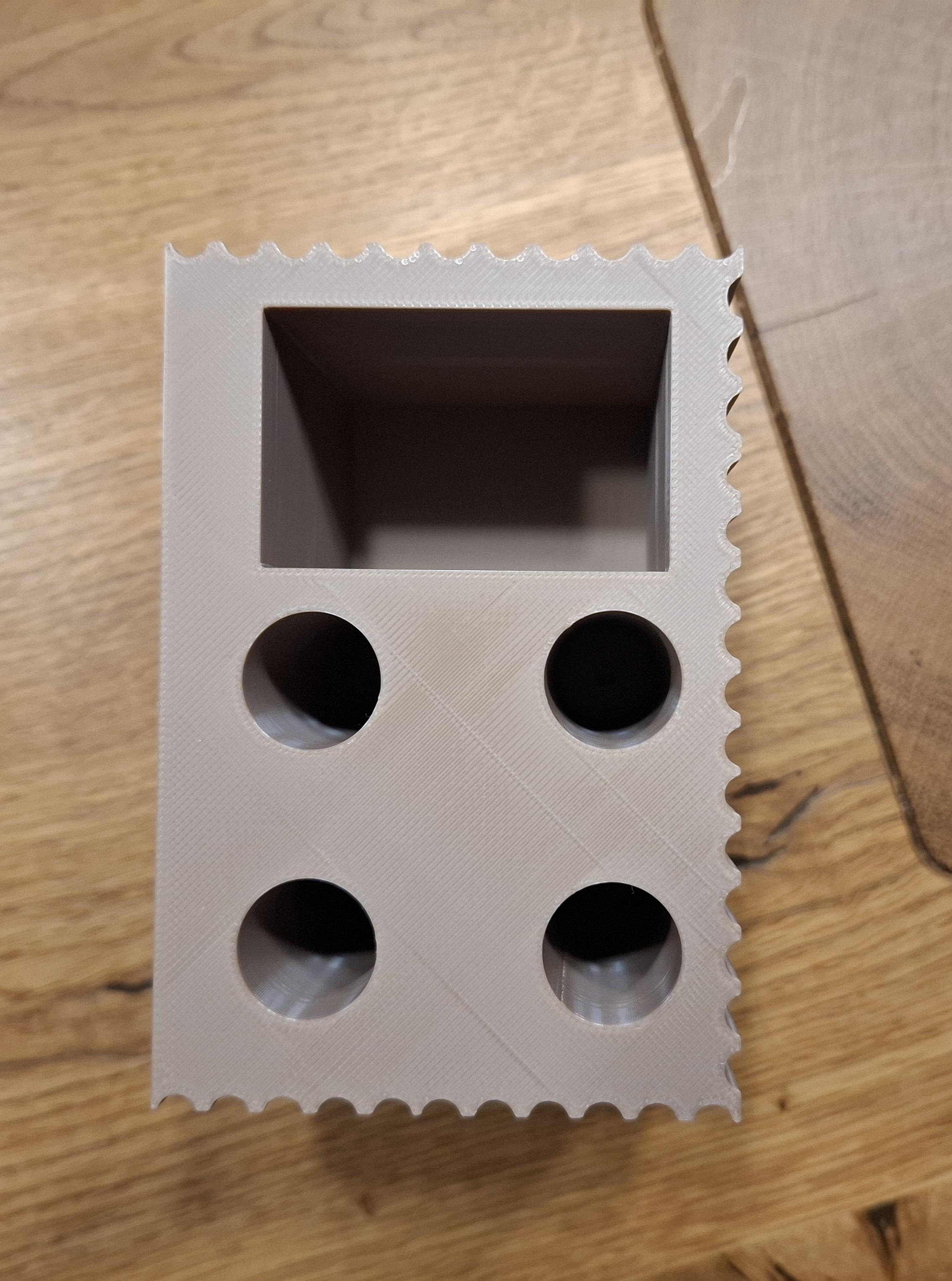 Miniatura 2 do modelo 3D toothbrush organizer