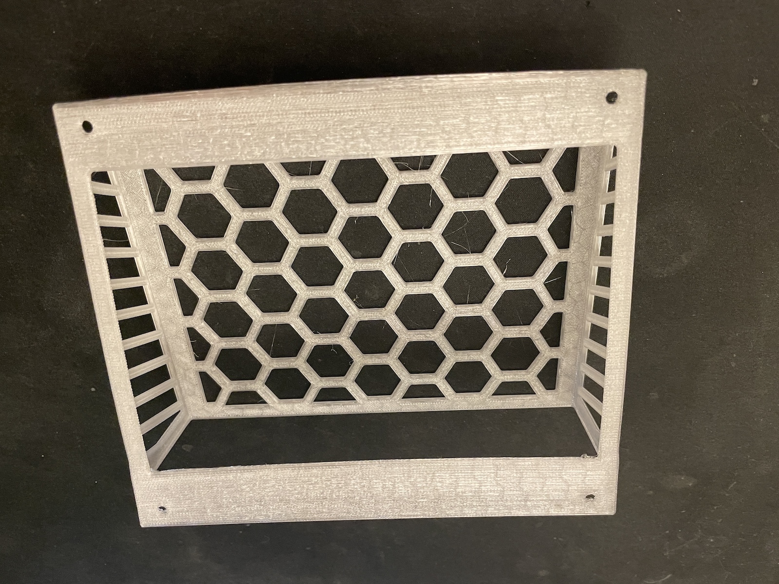 Miniatura 2 do modelo 3D Wall-mounted Document Holder