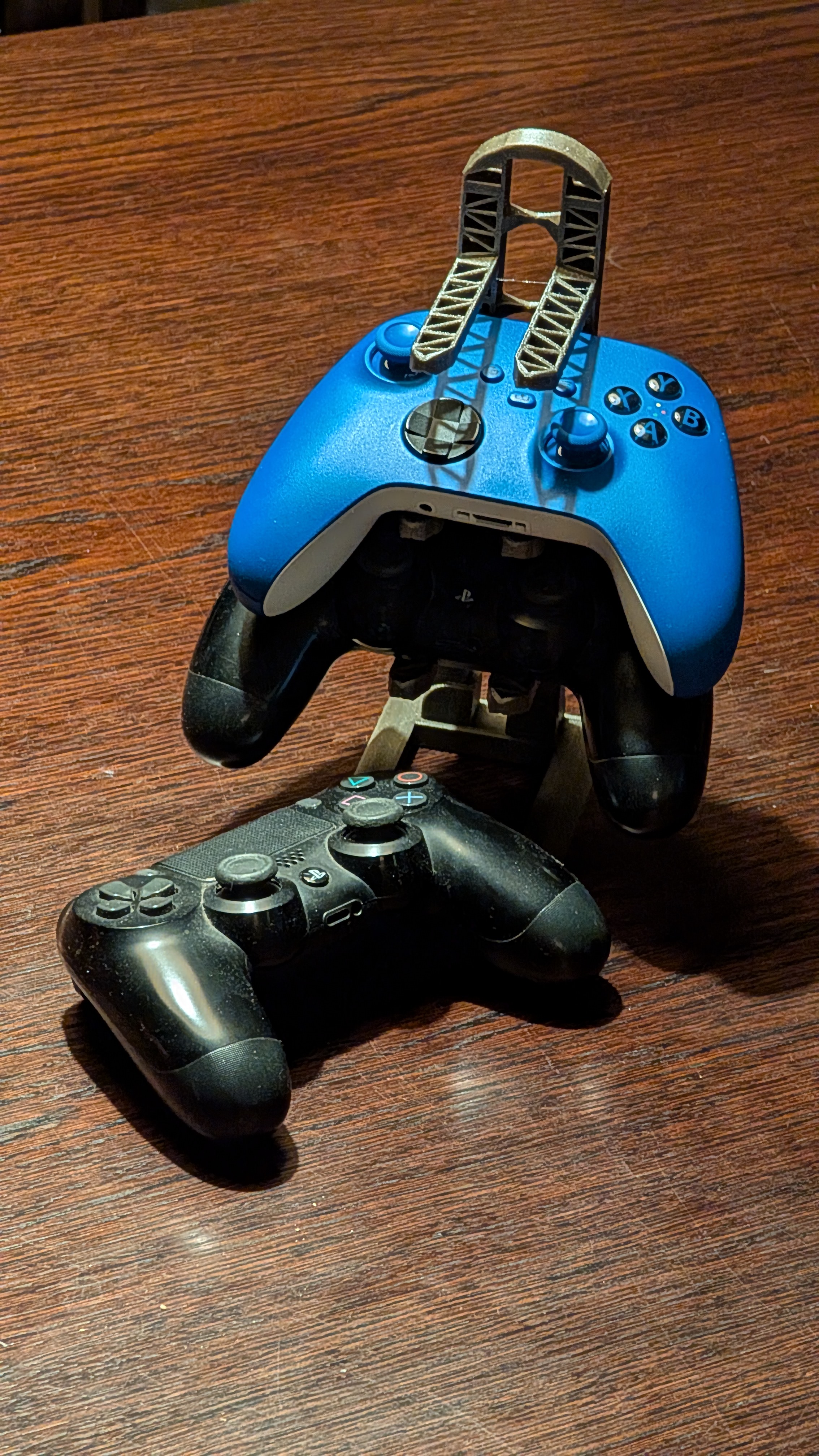 Multi Controller stand