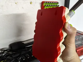 wall mountable battery holder