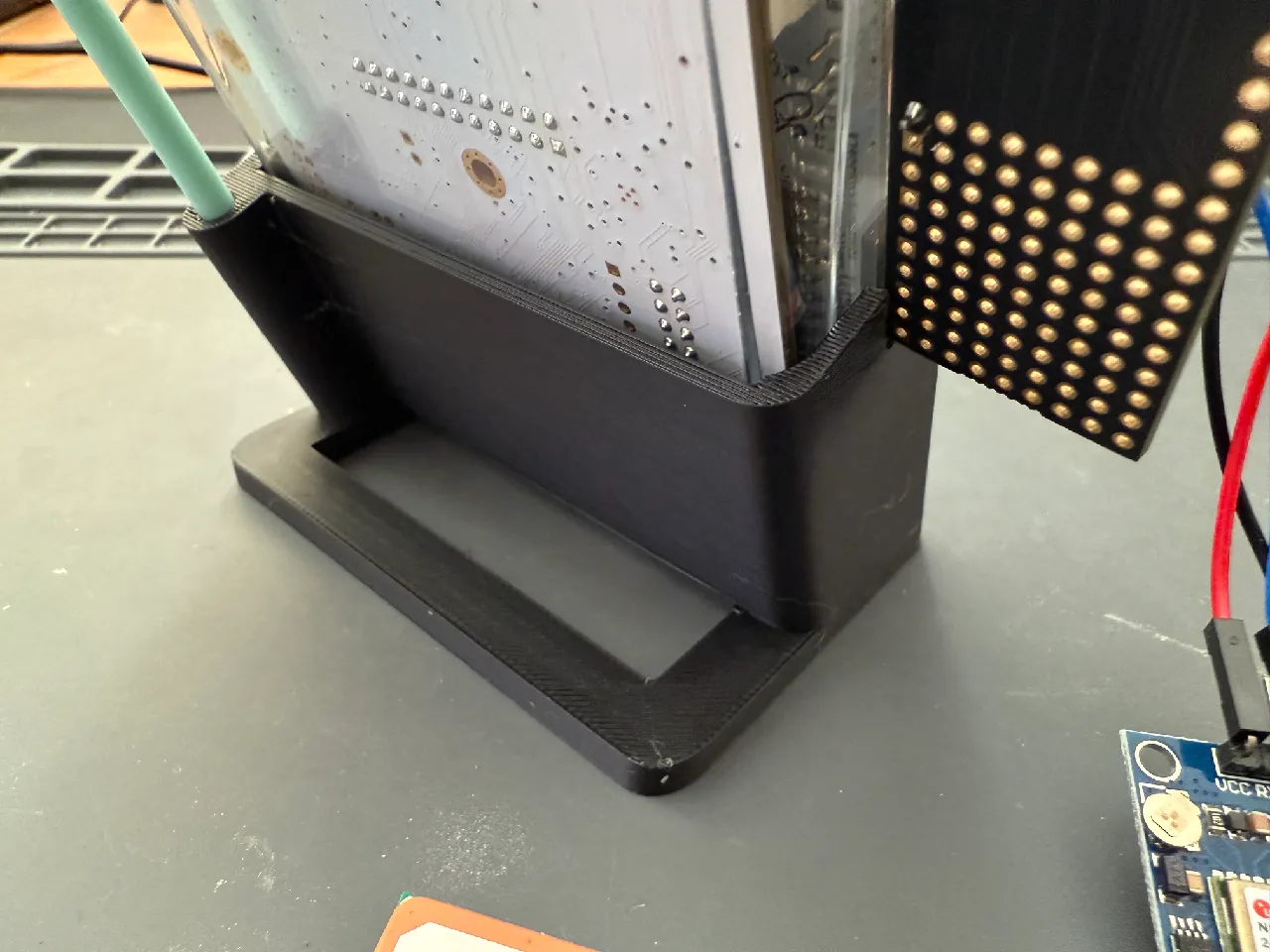 HackRF Portapack H4M Stand (Medium Height Version) by Ememell