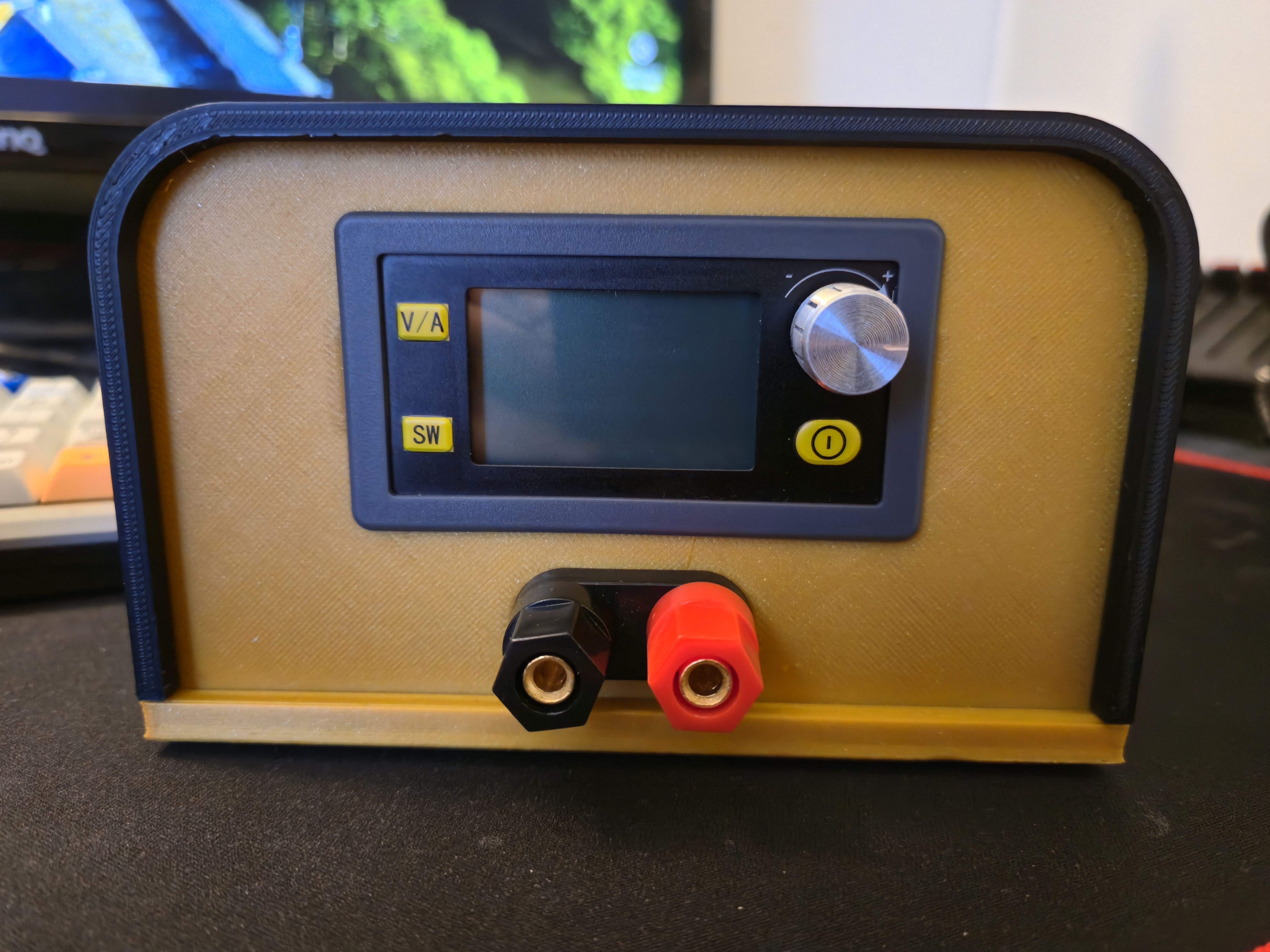Benchtop power supply