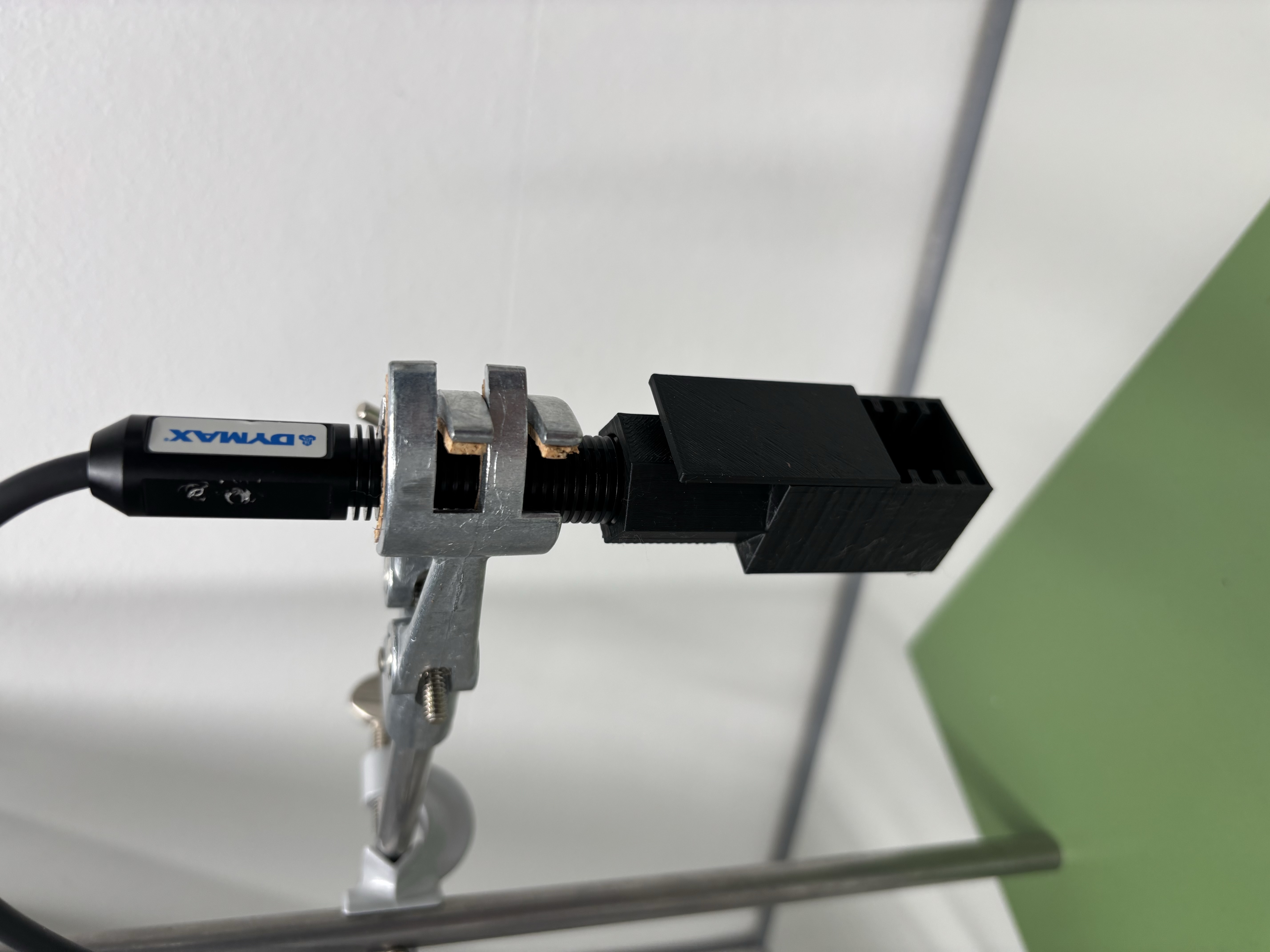 Miniatura 2 do modelo 3D UV cross-linking device