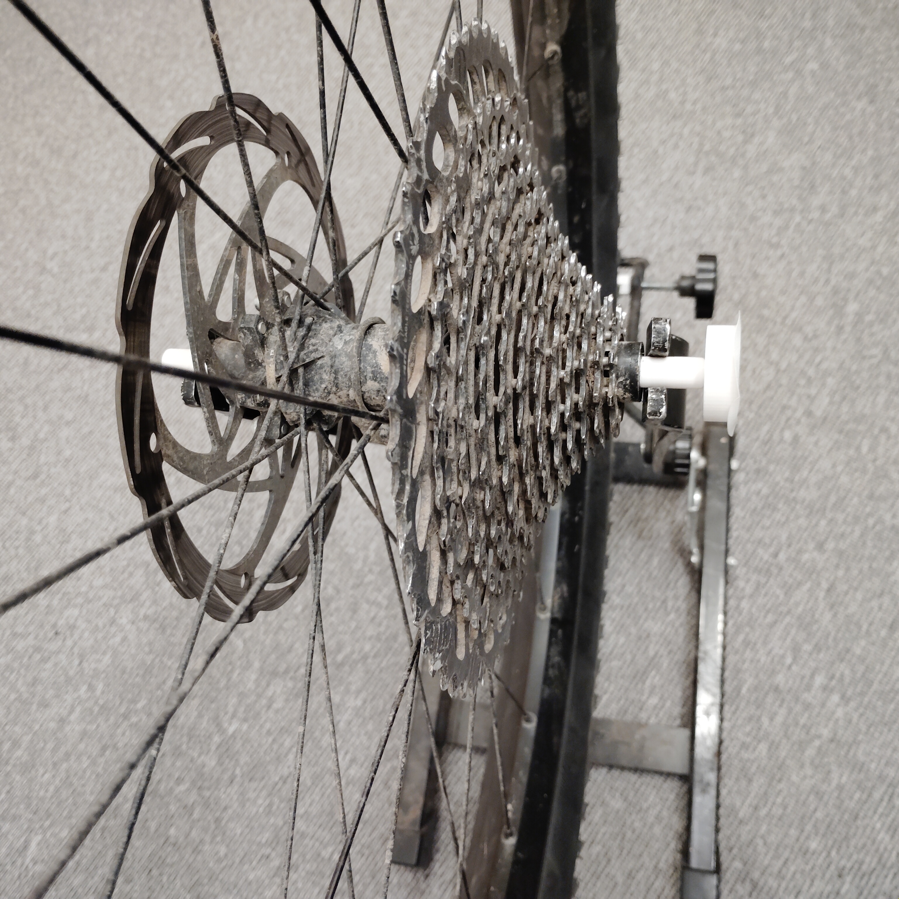 Bike / MTB Thru axle / Quick Release adapter for truing stands