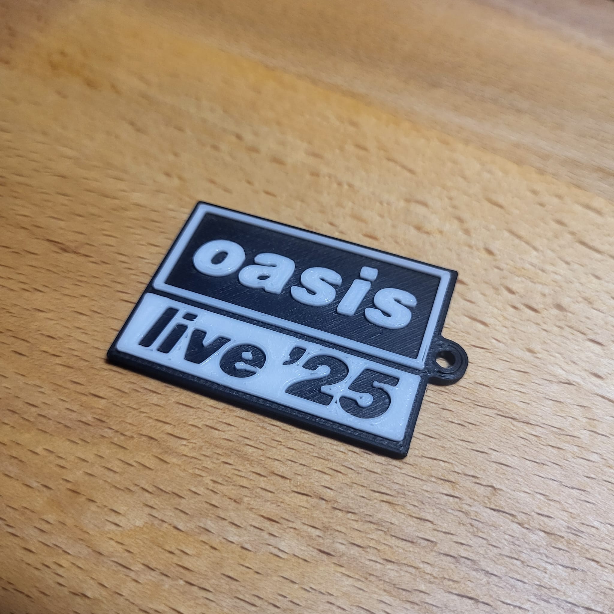 Oasis Live '25 keyring