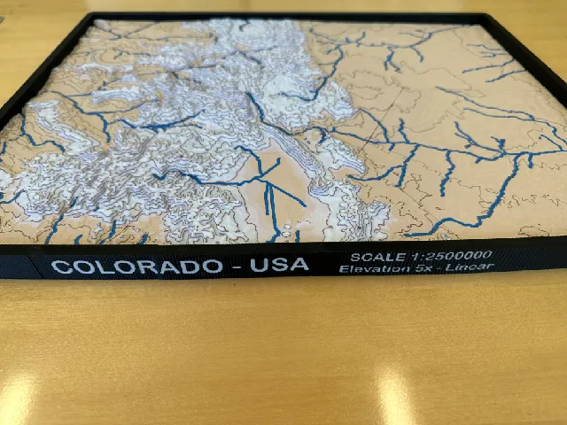 Colorado Map with interlocking pieces and streams