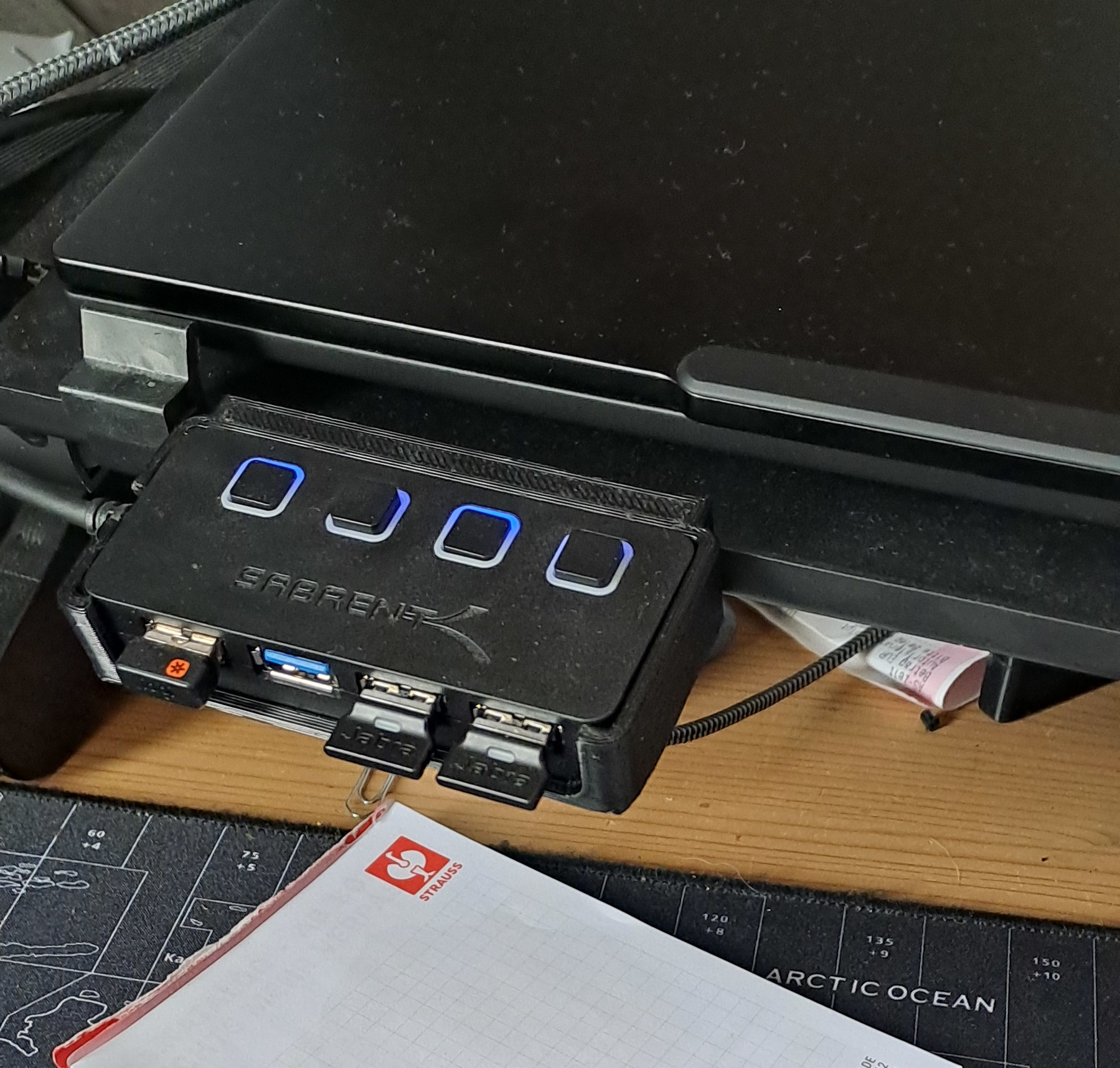 USB Hub Mount