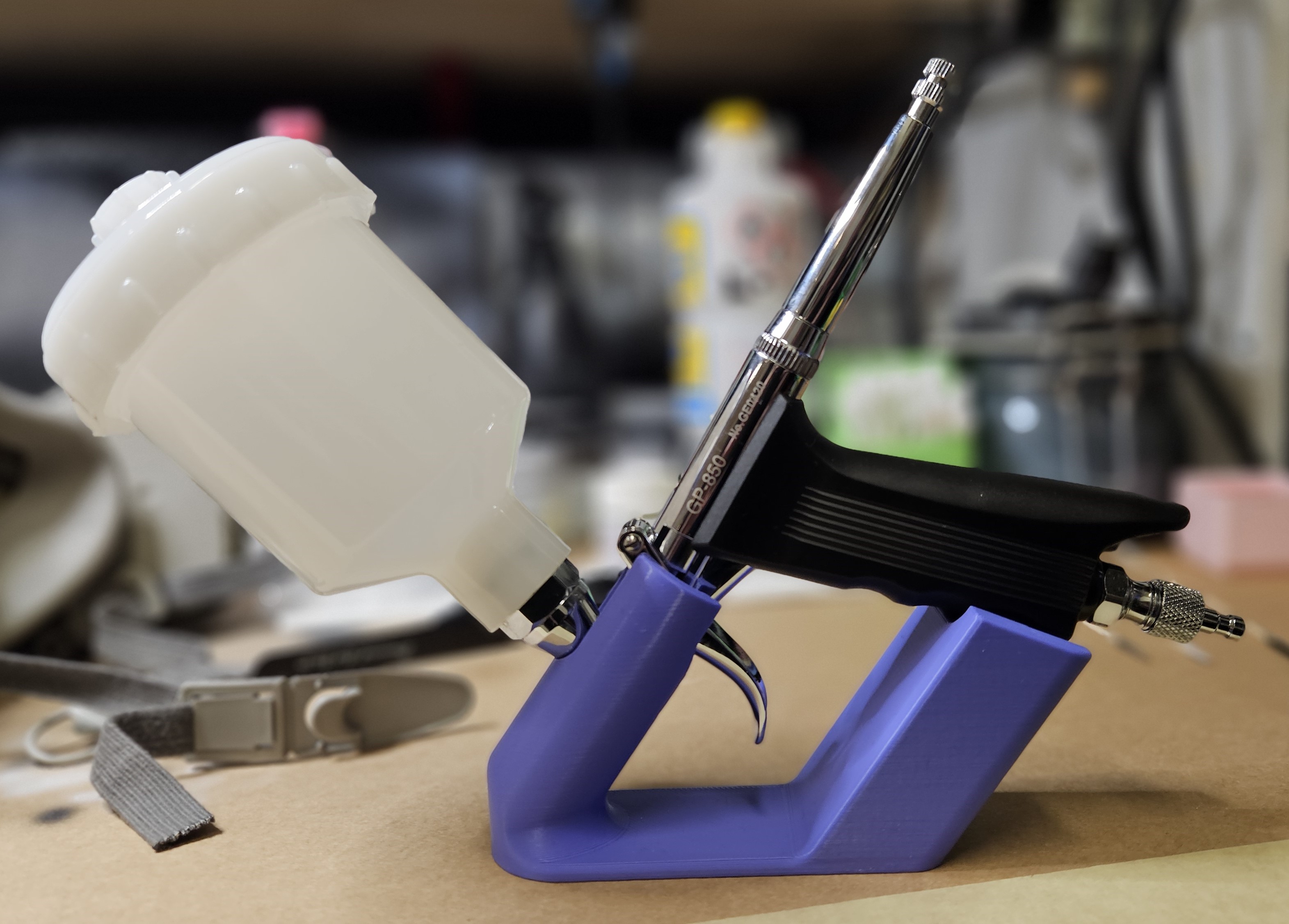 Airbrush stand for Sparmax