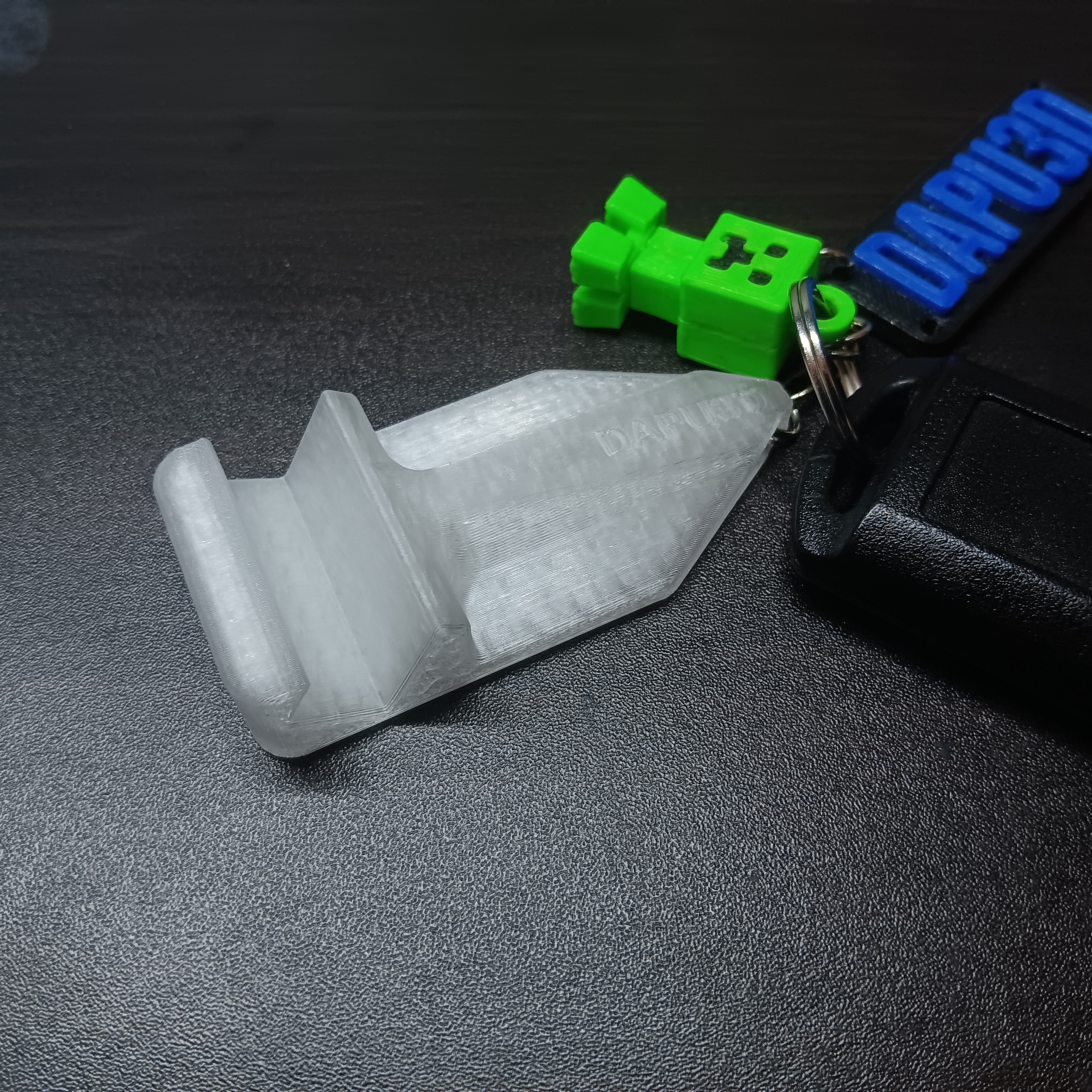 PHONE STAND KEYCHAIN