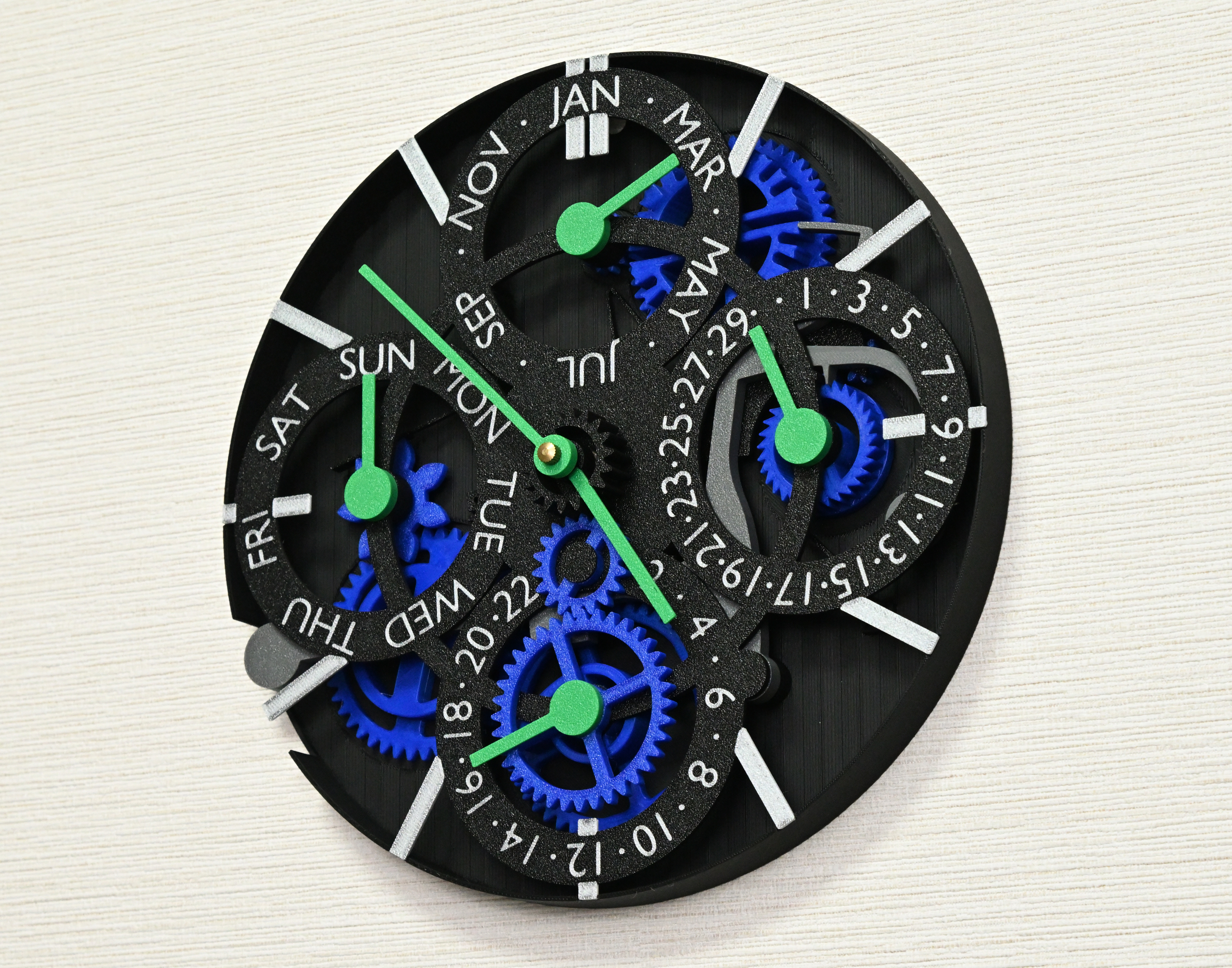 Quartz-movement Based Perpetual Calendar Clock