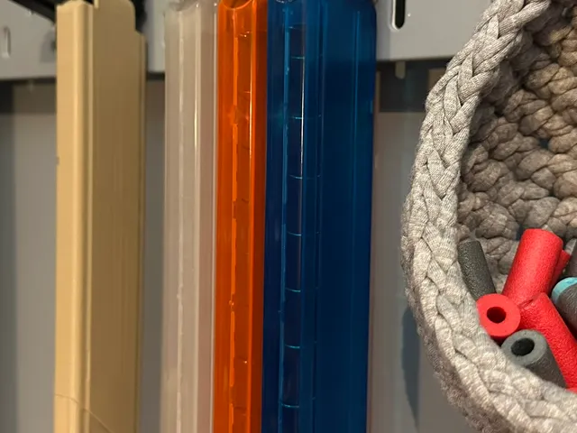 Ikea skådis Talon magazine holder