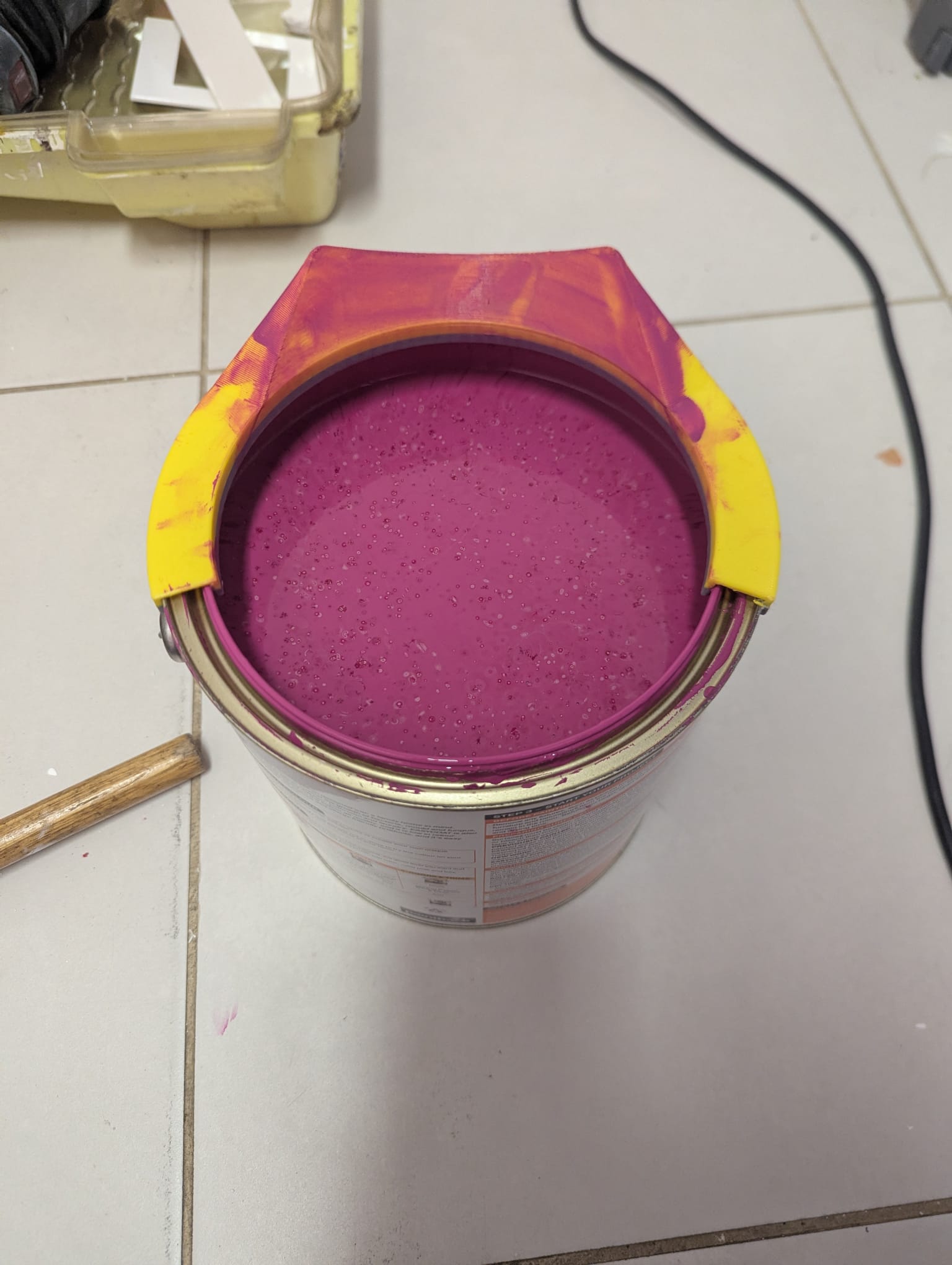 4L Paint can spout